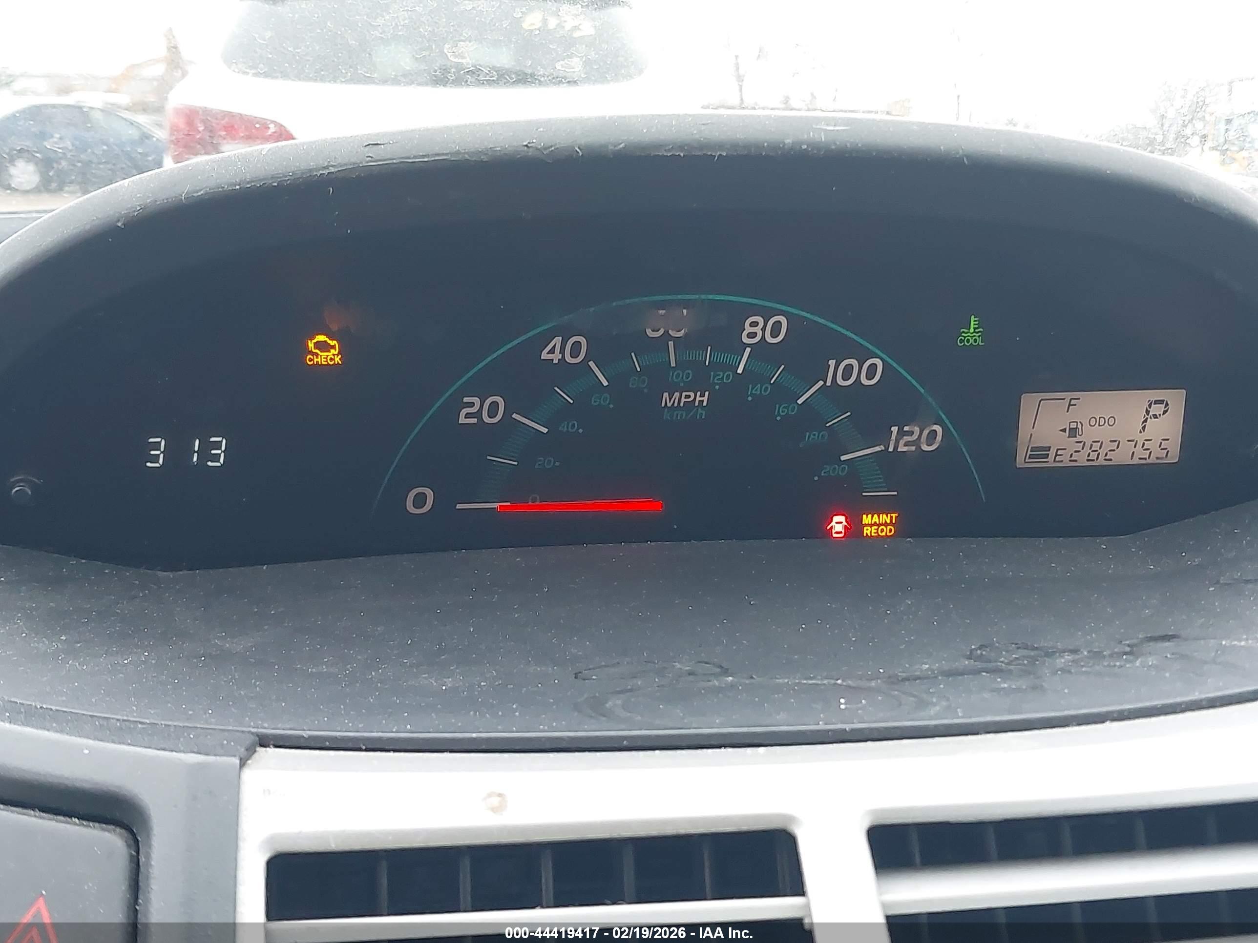 TOYOTA YARIS image 7