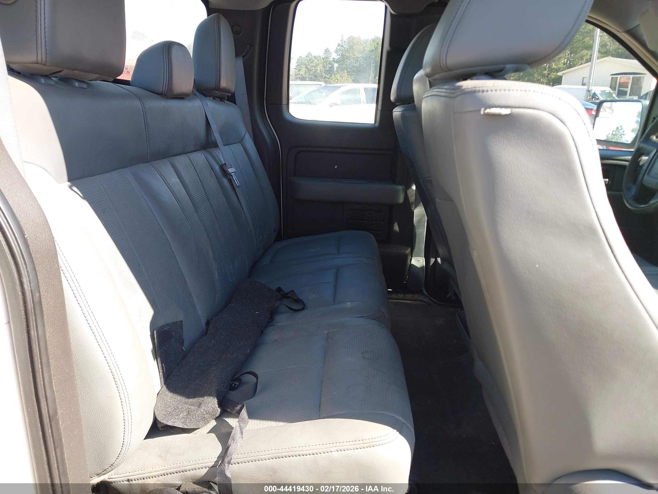 FORD F-150 image 8