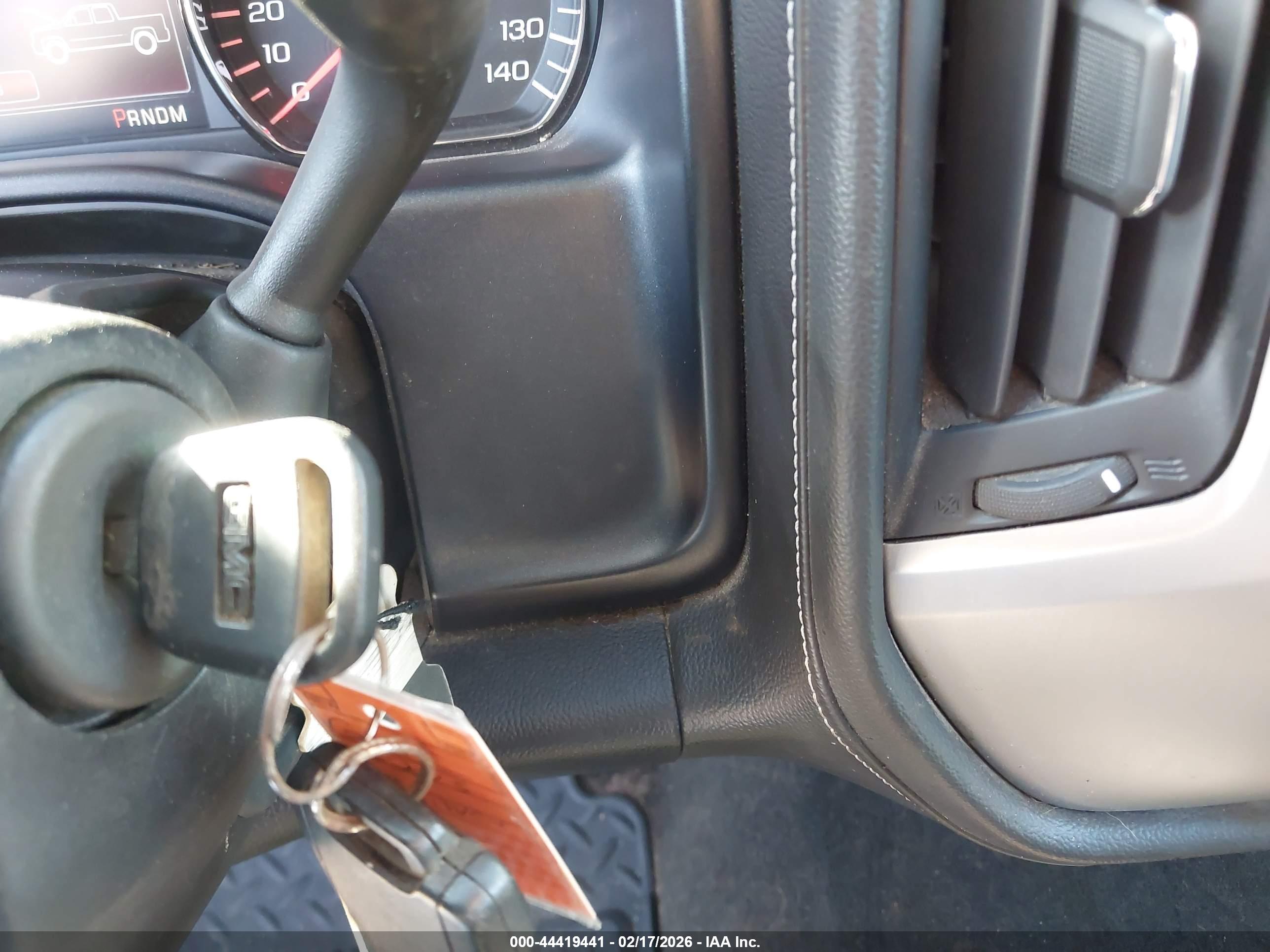GMC SIERRA image 11