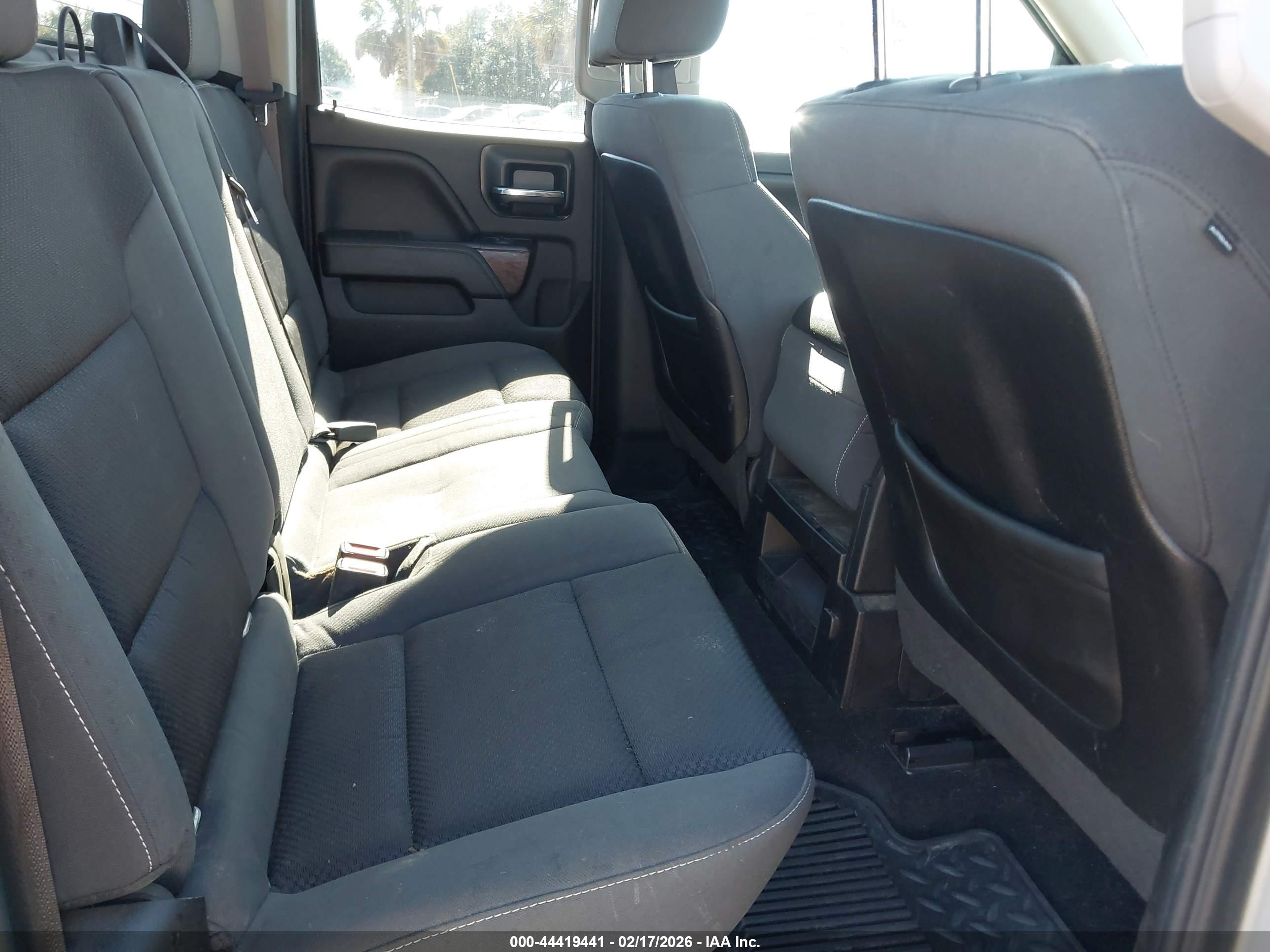 GMC SIERRA image 8