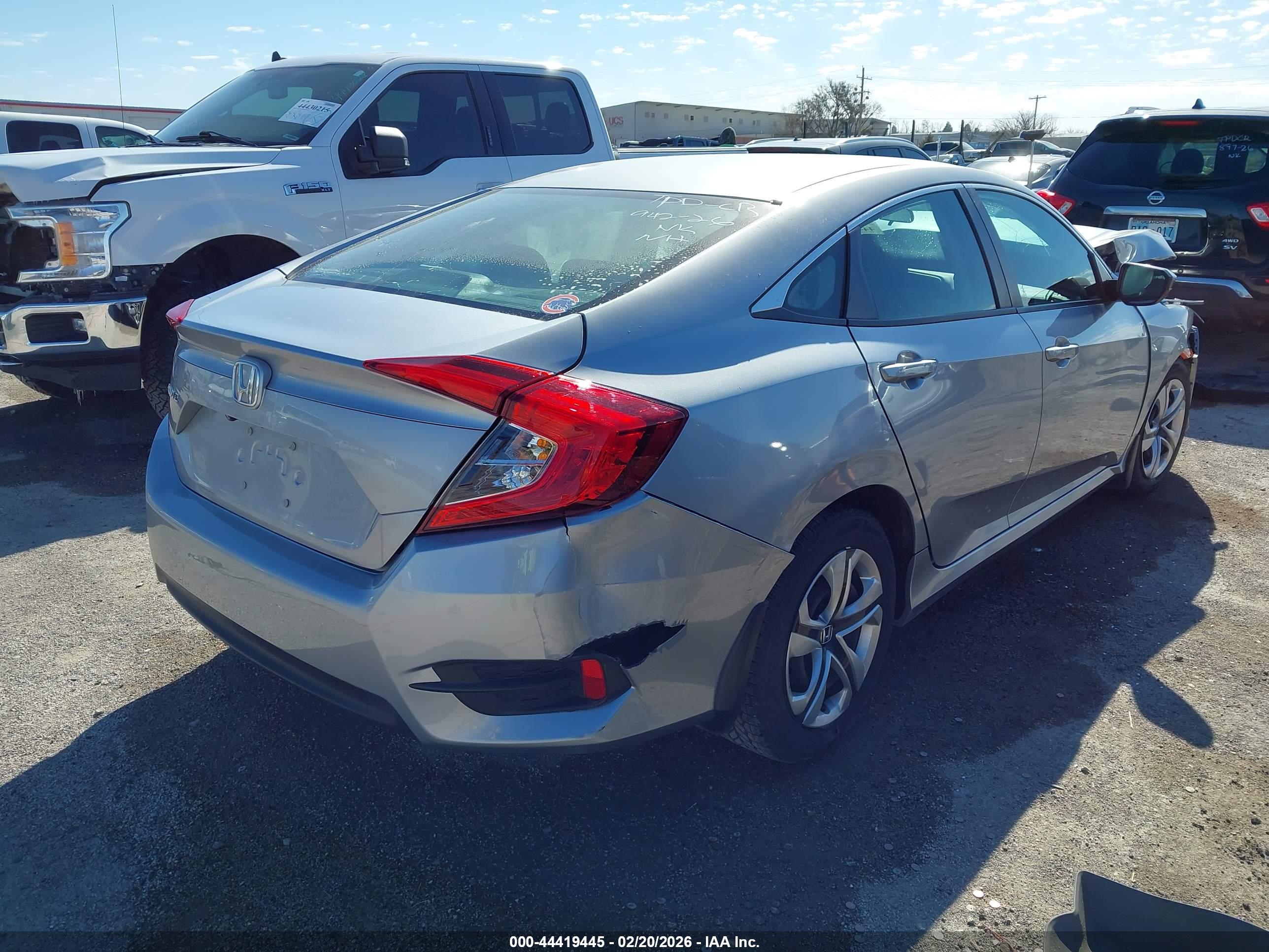 HONDA CIVIC image 4