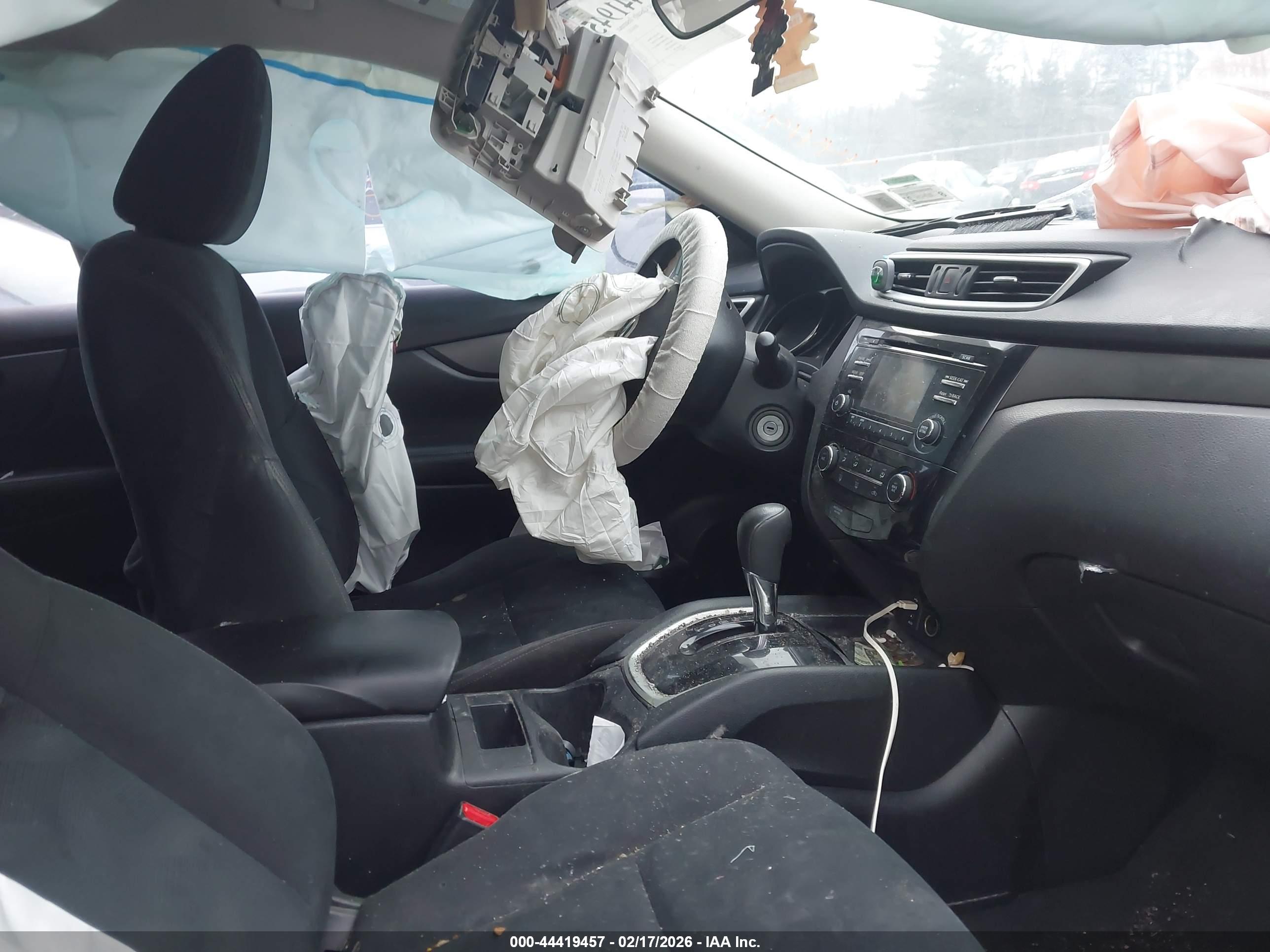 NISSAN ROGUE image 5