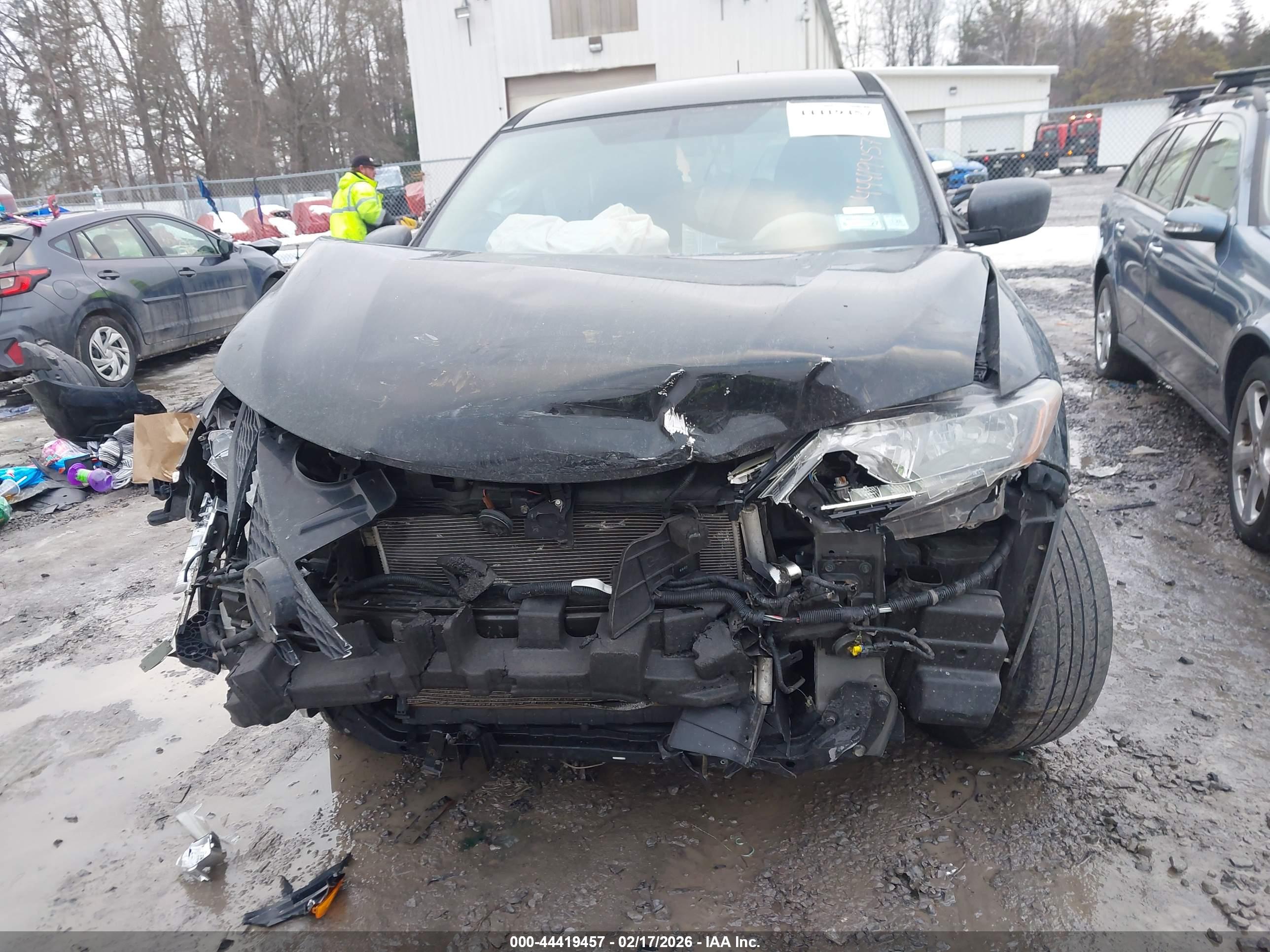 NISSAN ROGUE image 6