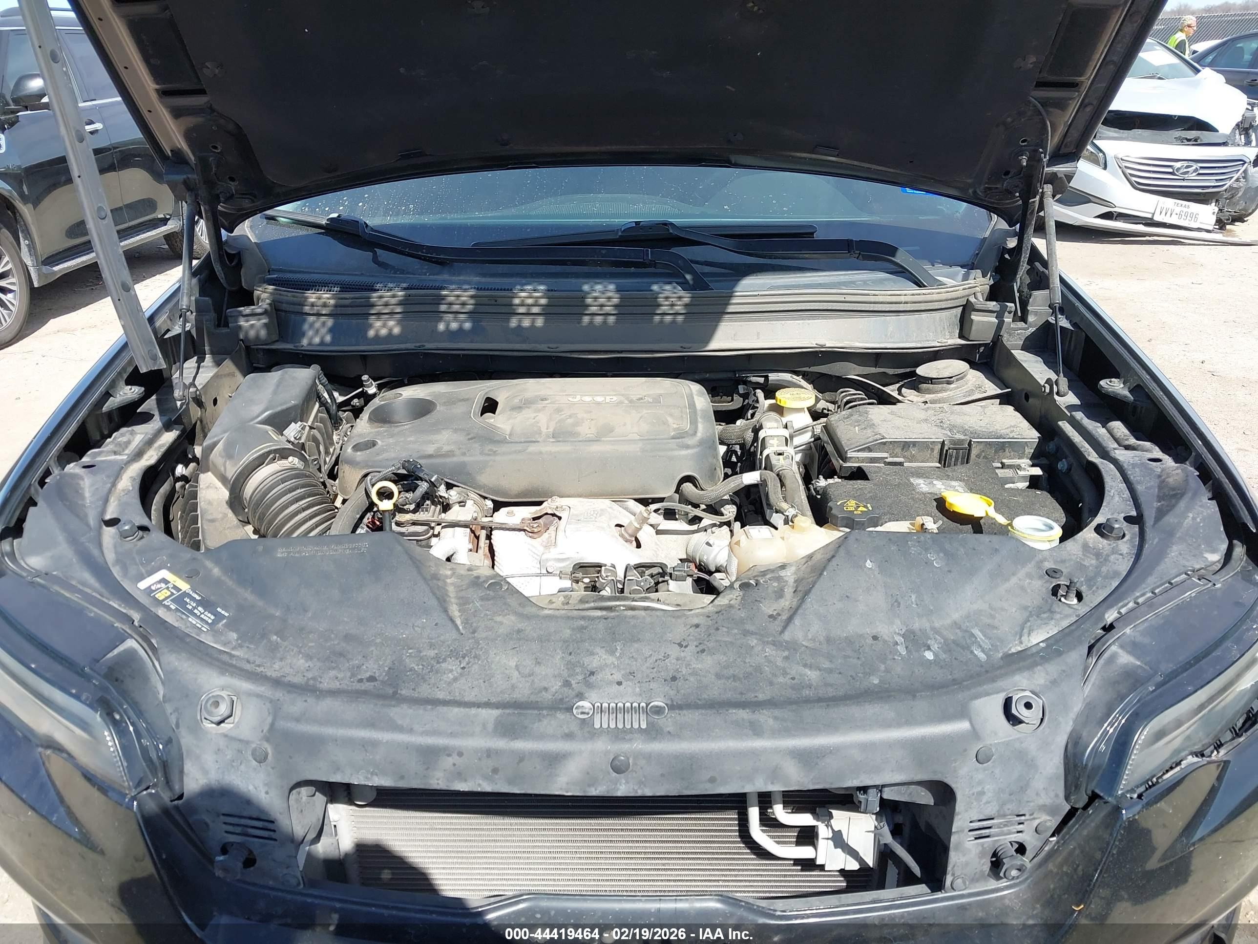 JEEP CHEROKEE image 10