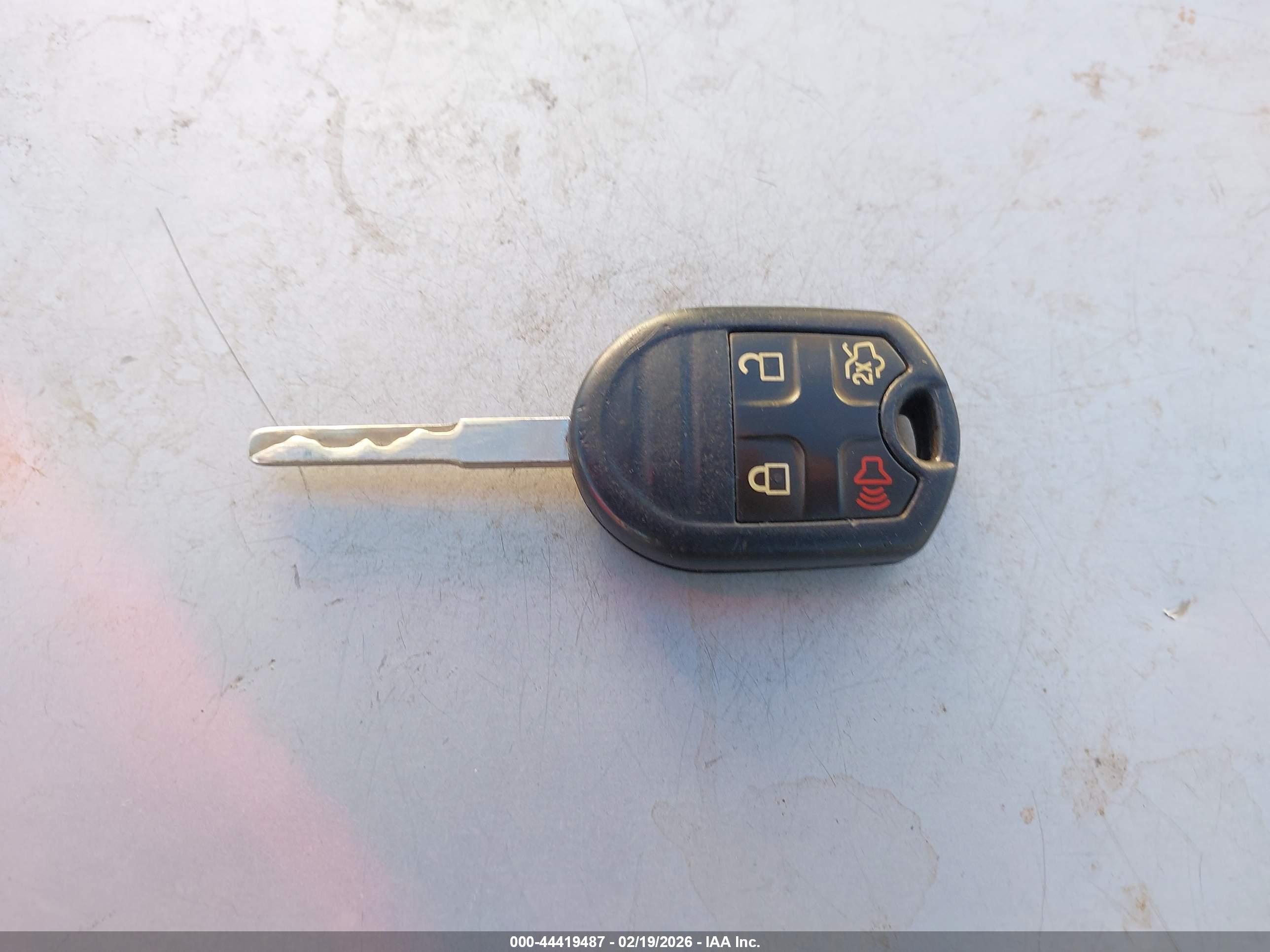 FORD FIESTA image 11