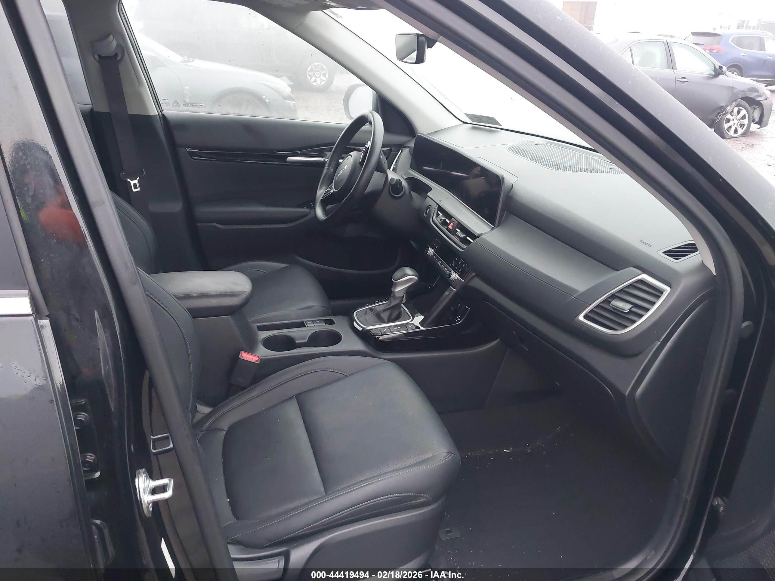 KIA SELTOS image 5