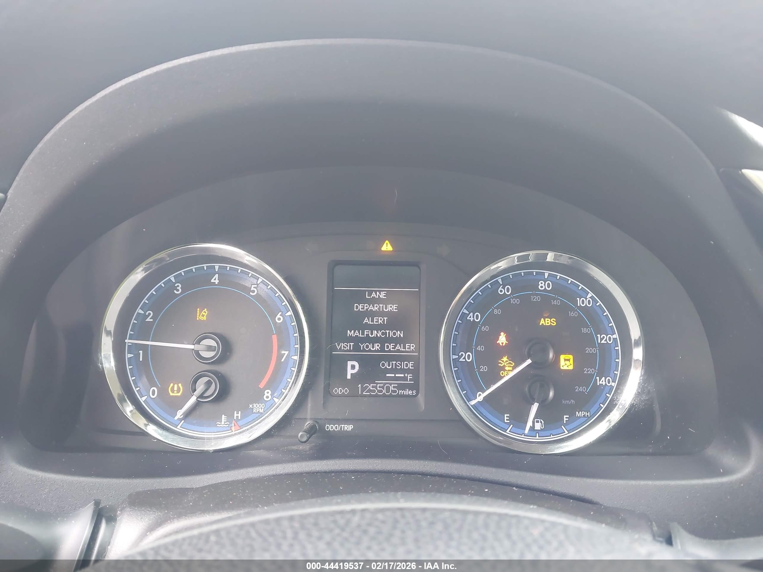 TOYOTA COROLLA image 7
