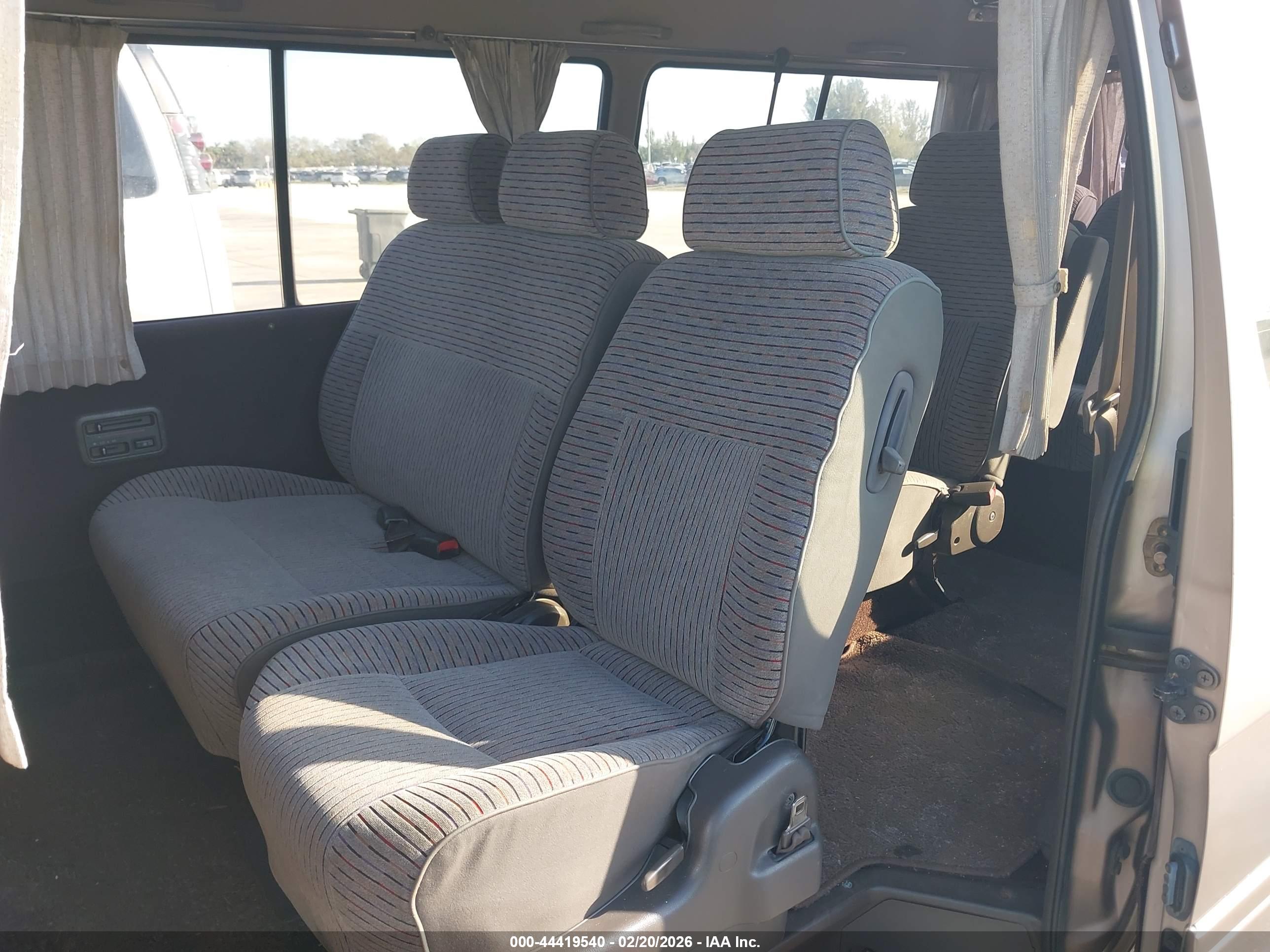 TOYOTA VAN image 8