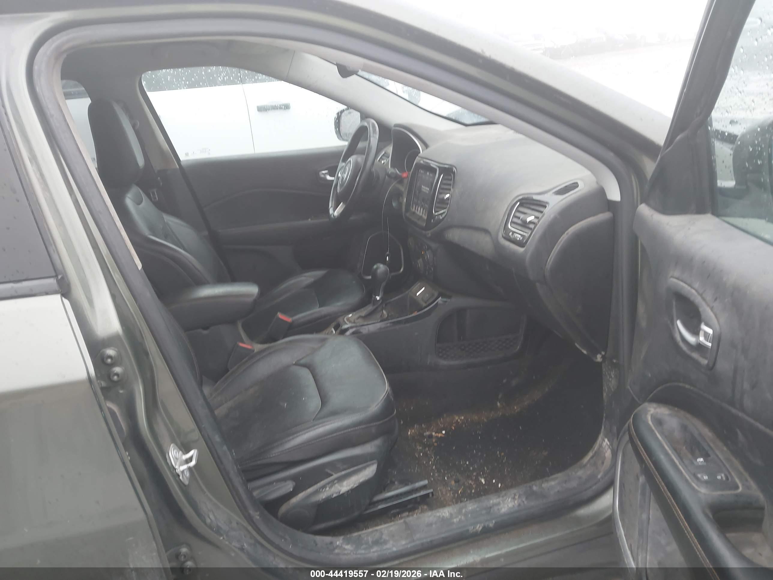 JEEP COMPASS image 5