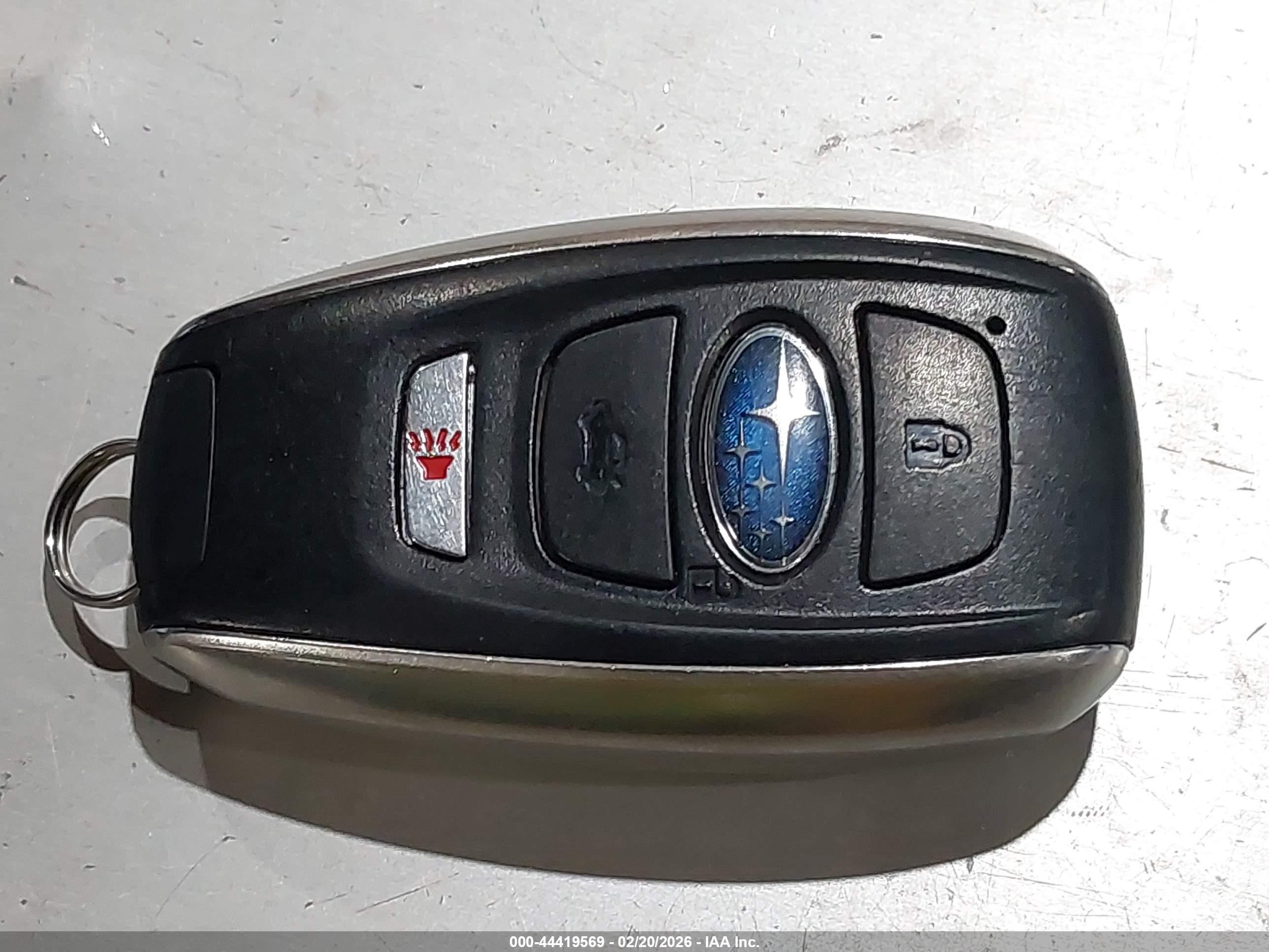 SUBARU OUTBACK image 11