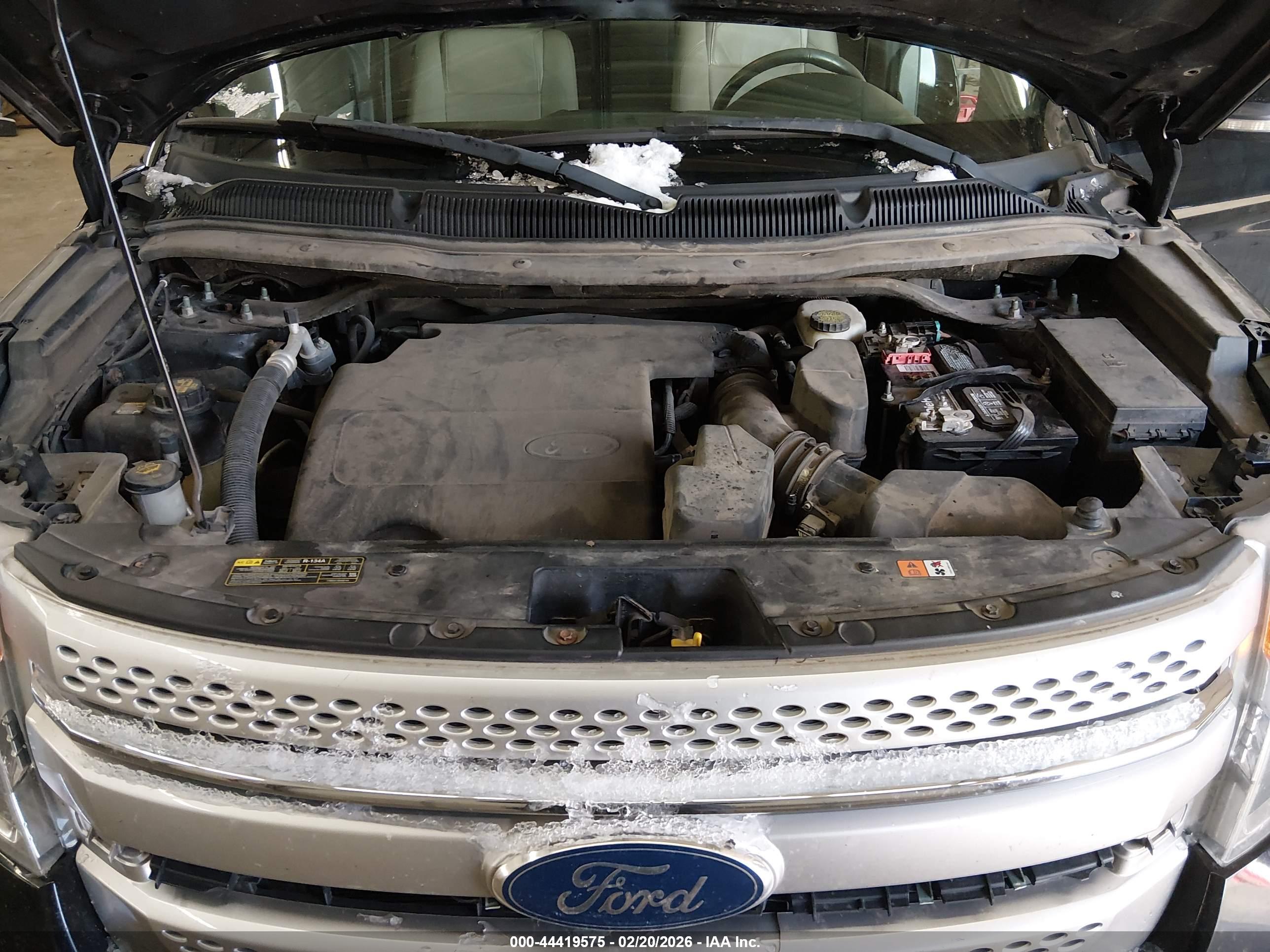 FORD EXPLORER image 10