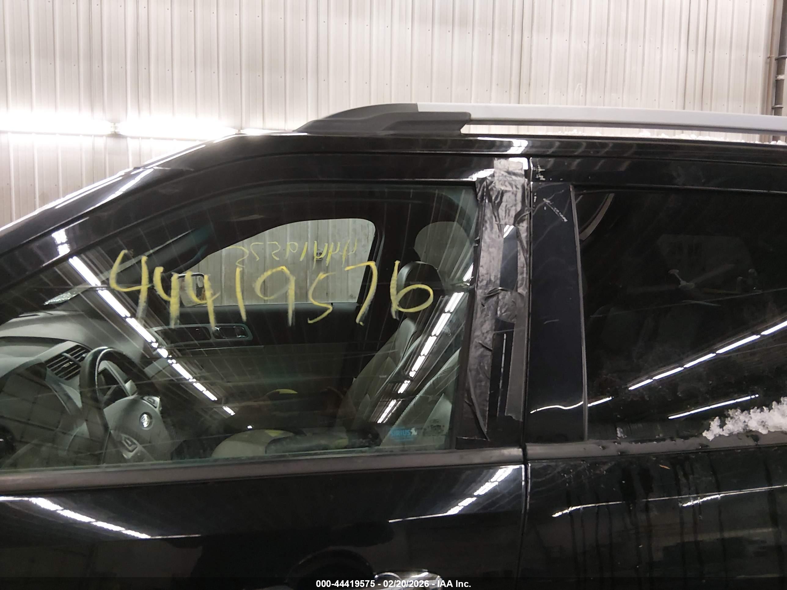 FORD EXPLORER image 6