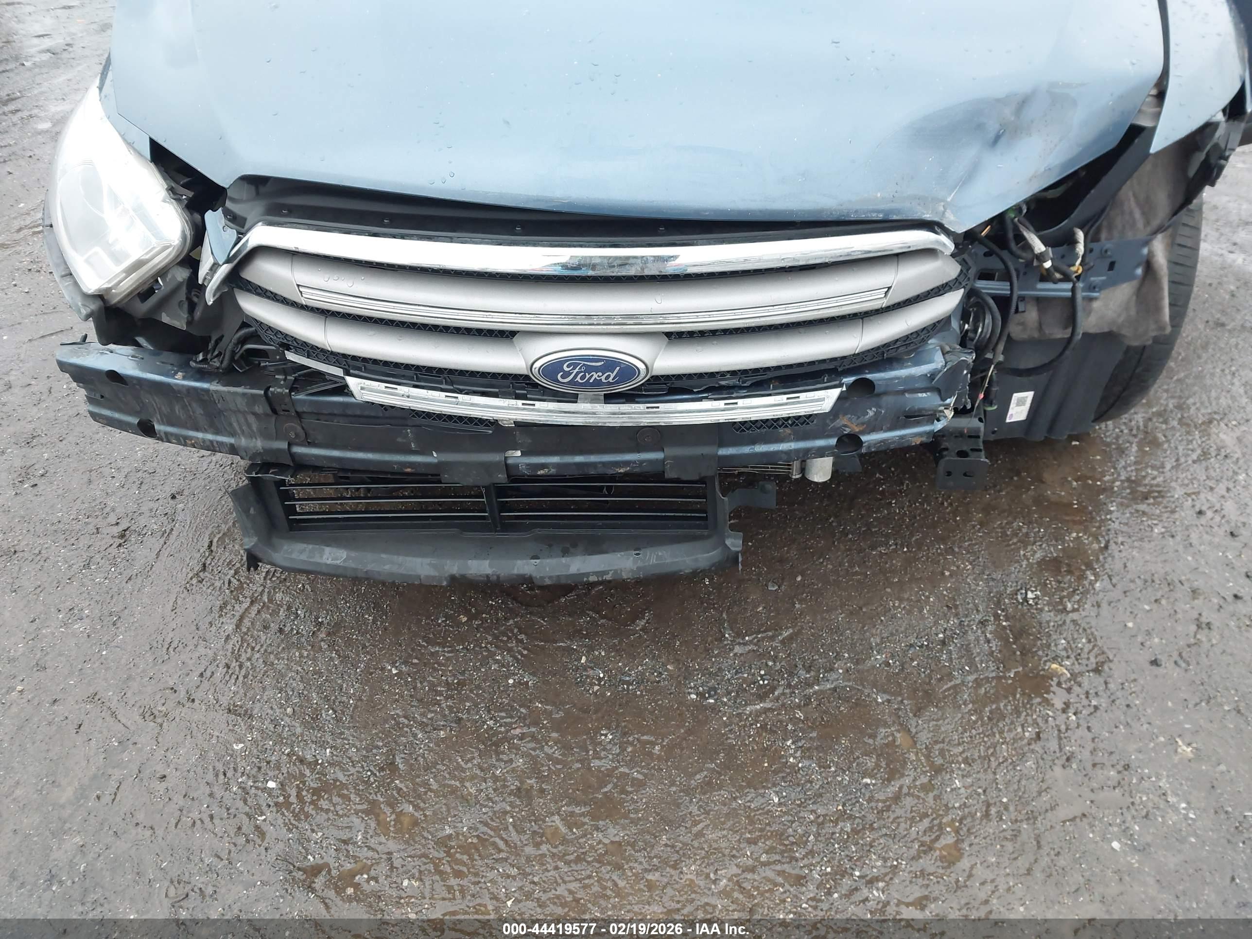 FORD TAURUS image 6