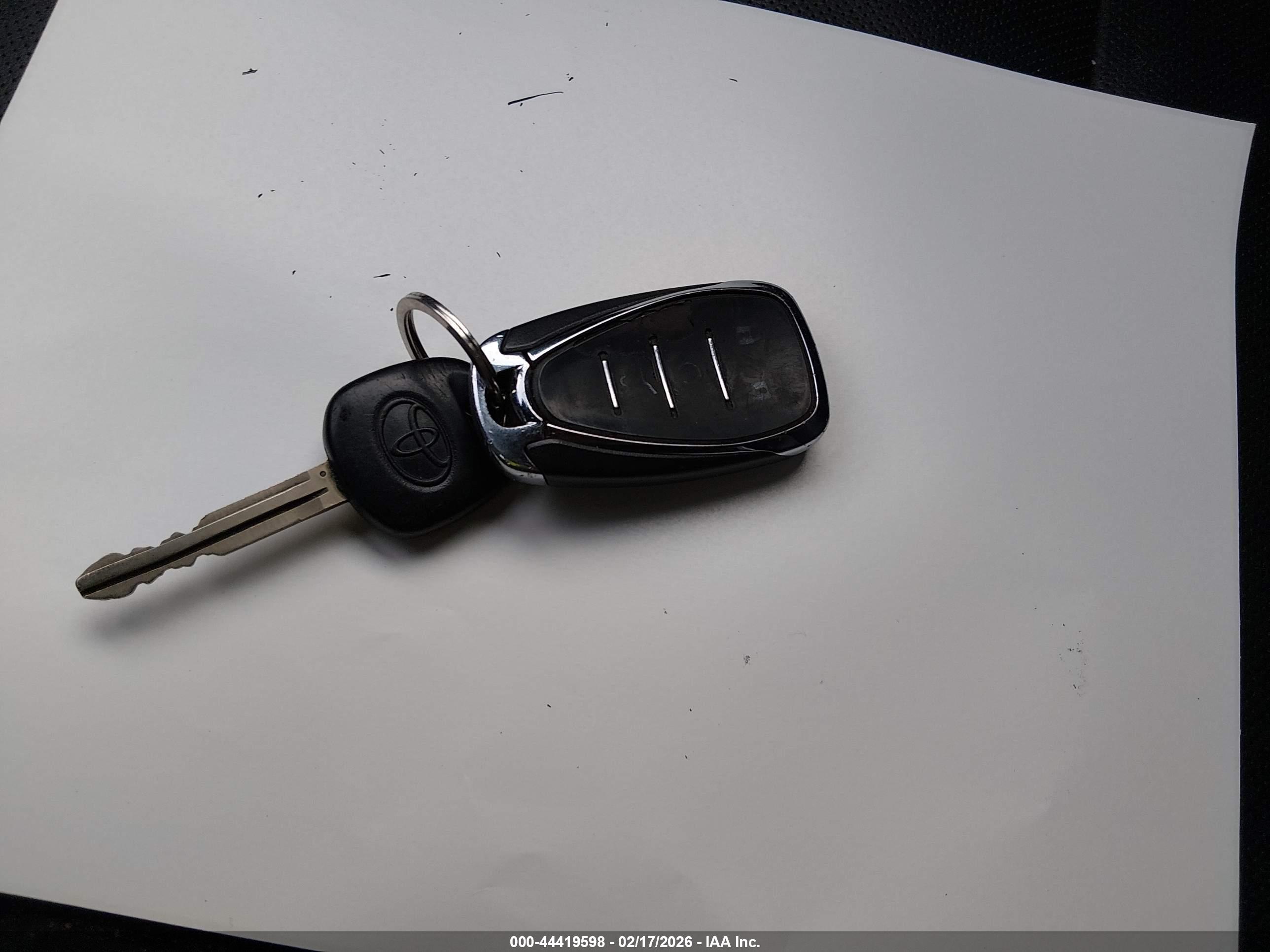 CHEVROLET EQUINOX image 11