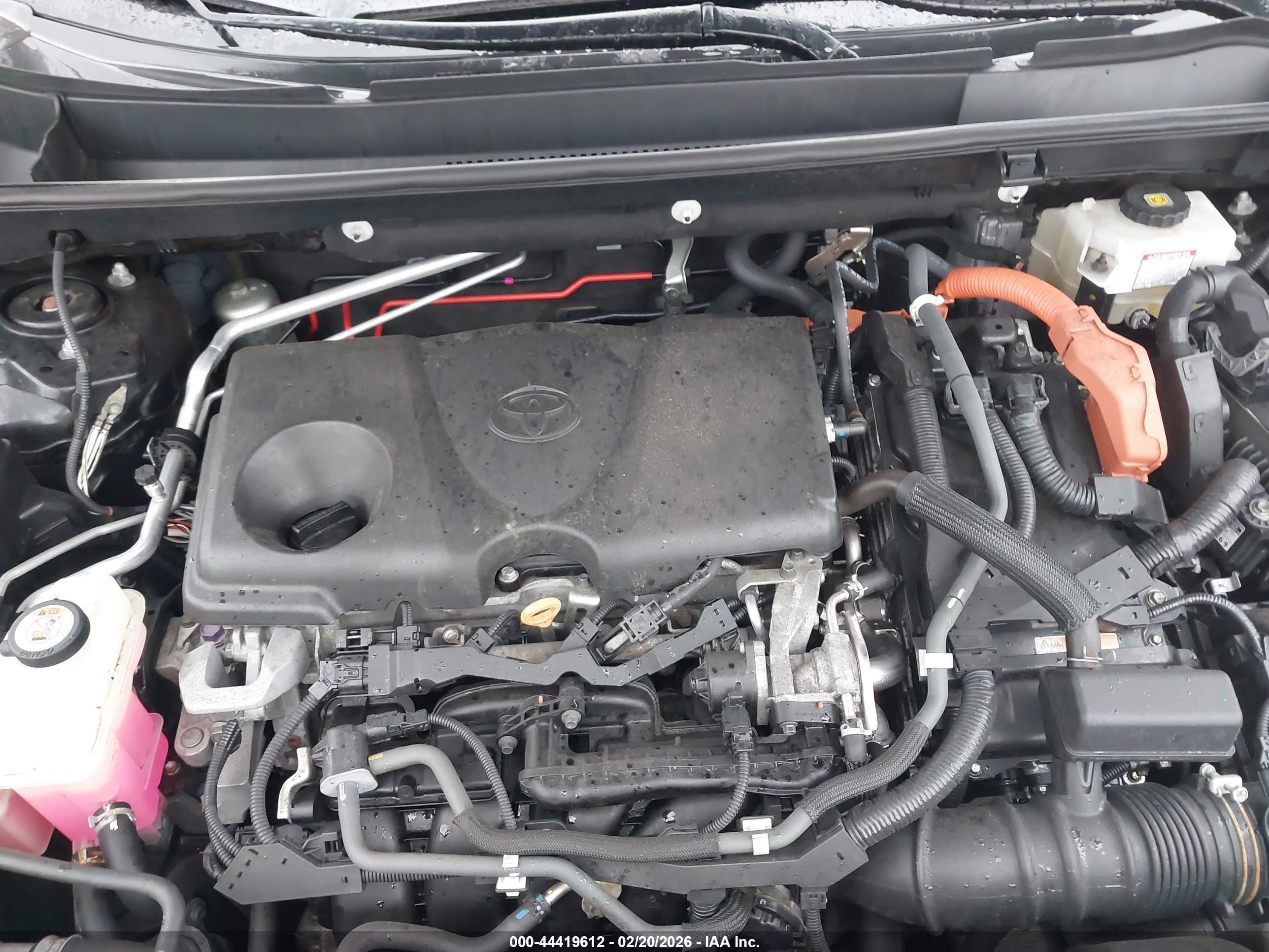 TOYOTA RAV4 image 10