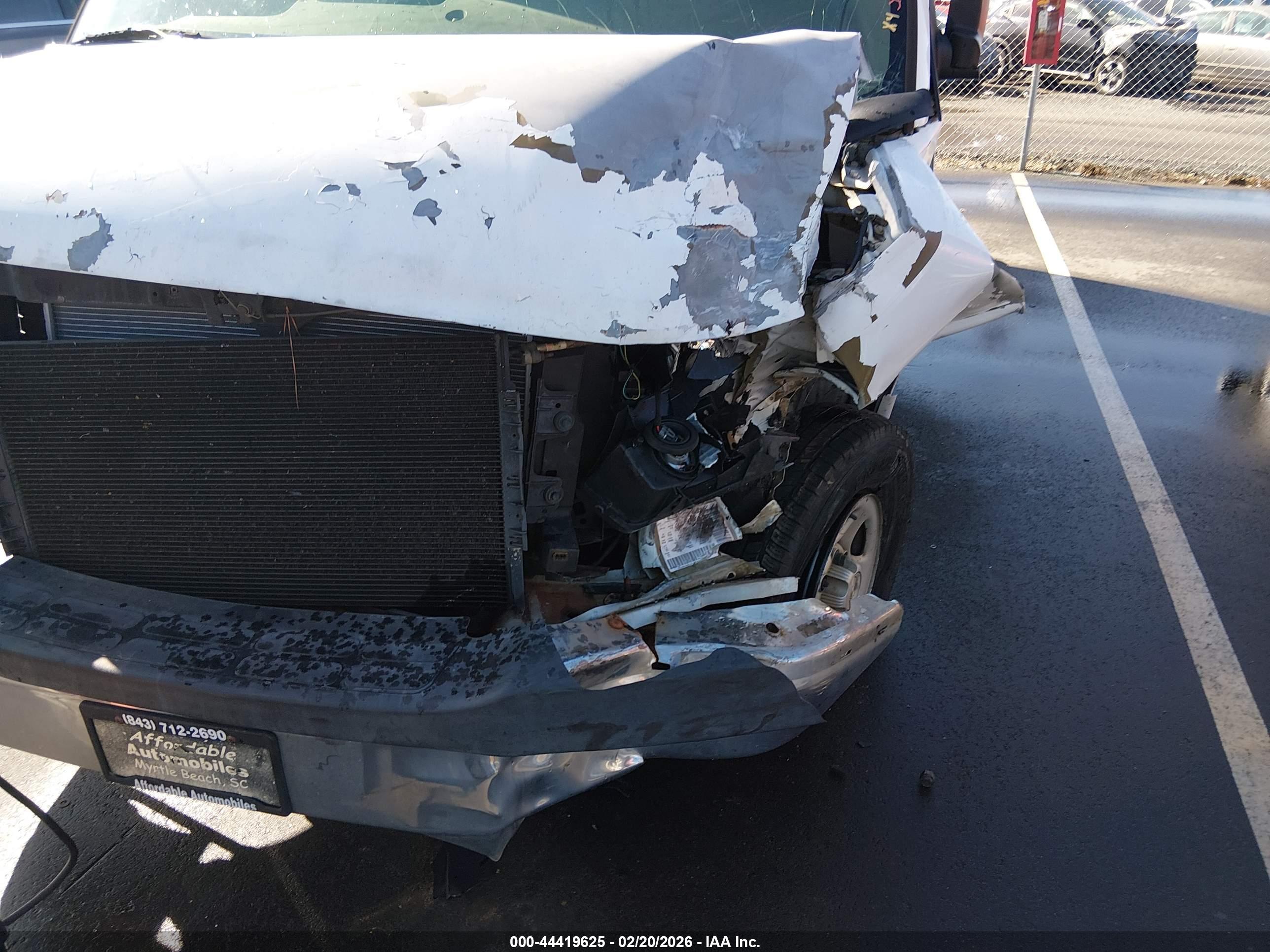 CHEVROLET EXPRESS image 6