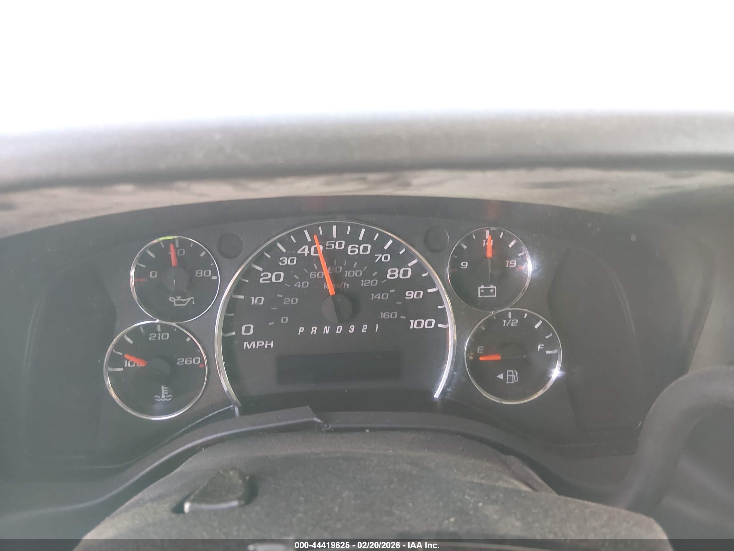 CHEVROLET EXPRESS image 7