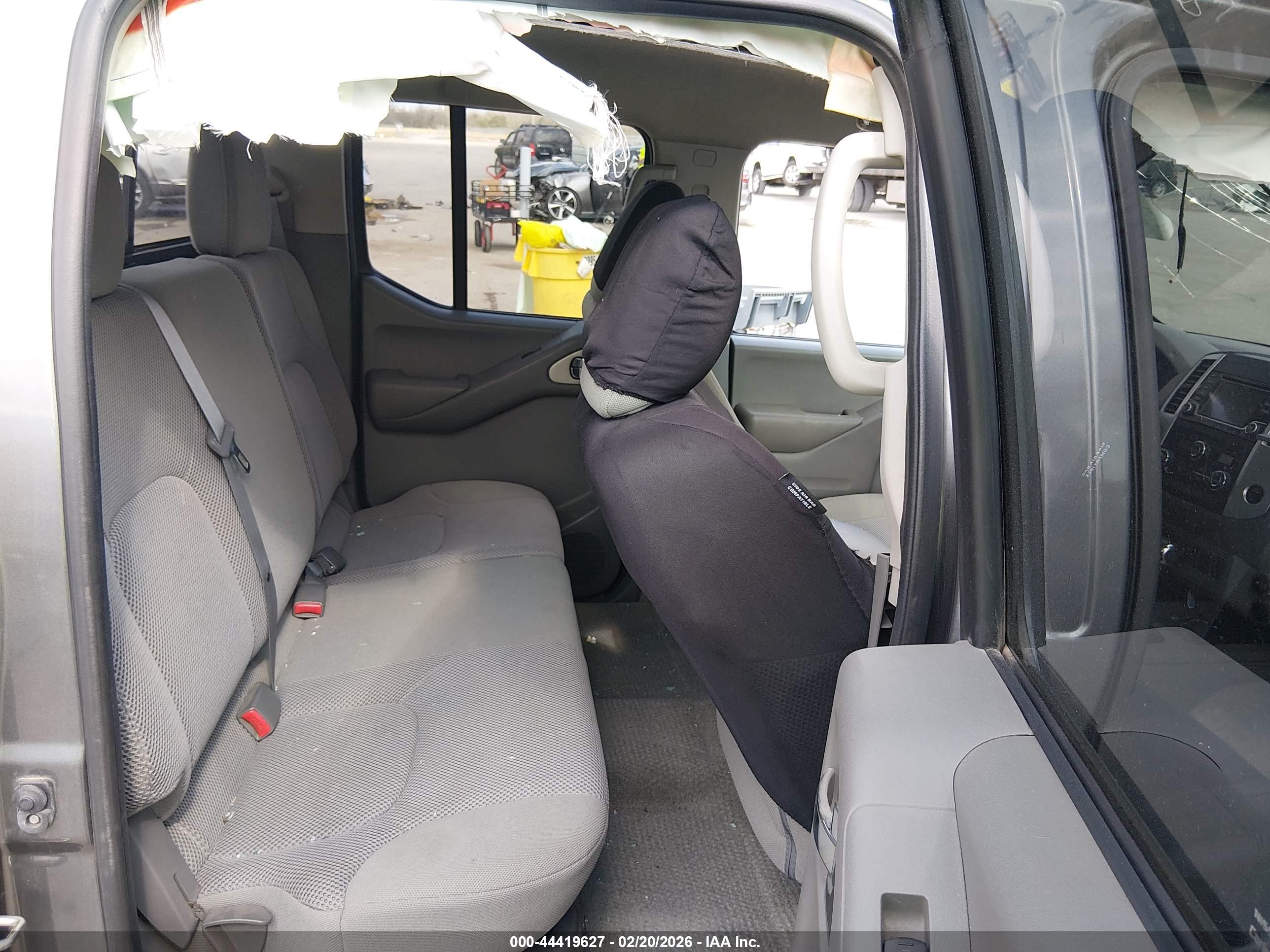 NISSAN FRONTIER image 8