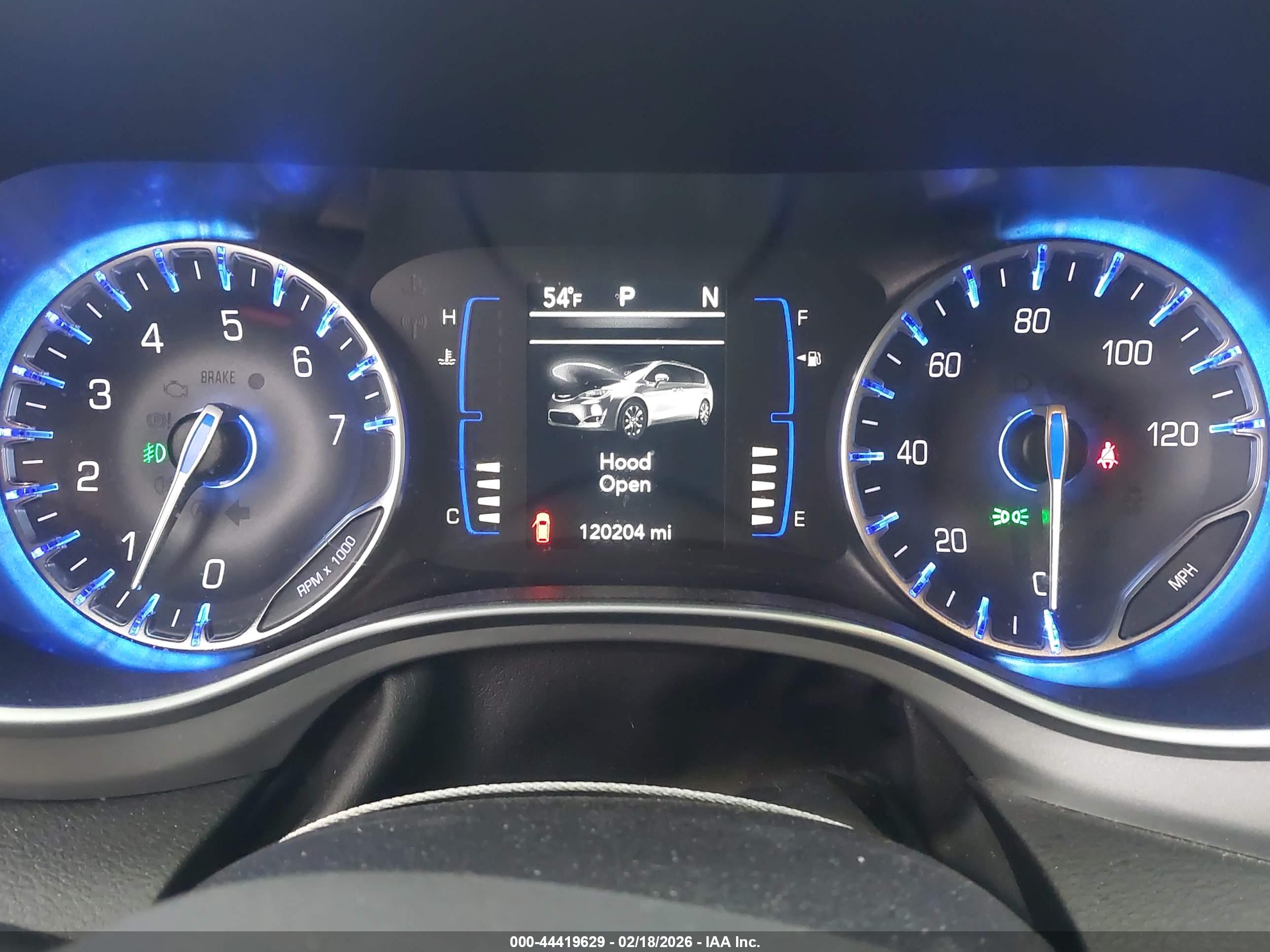 CHRYSLER PACIFICA image 7