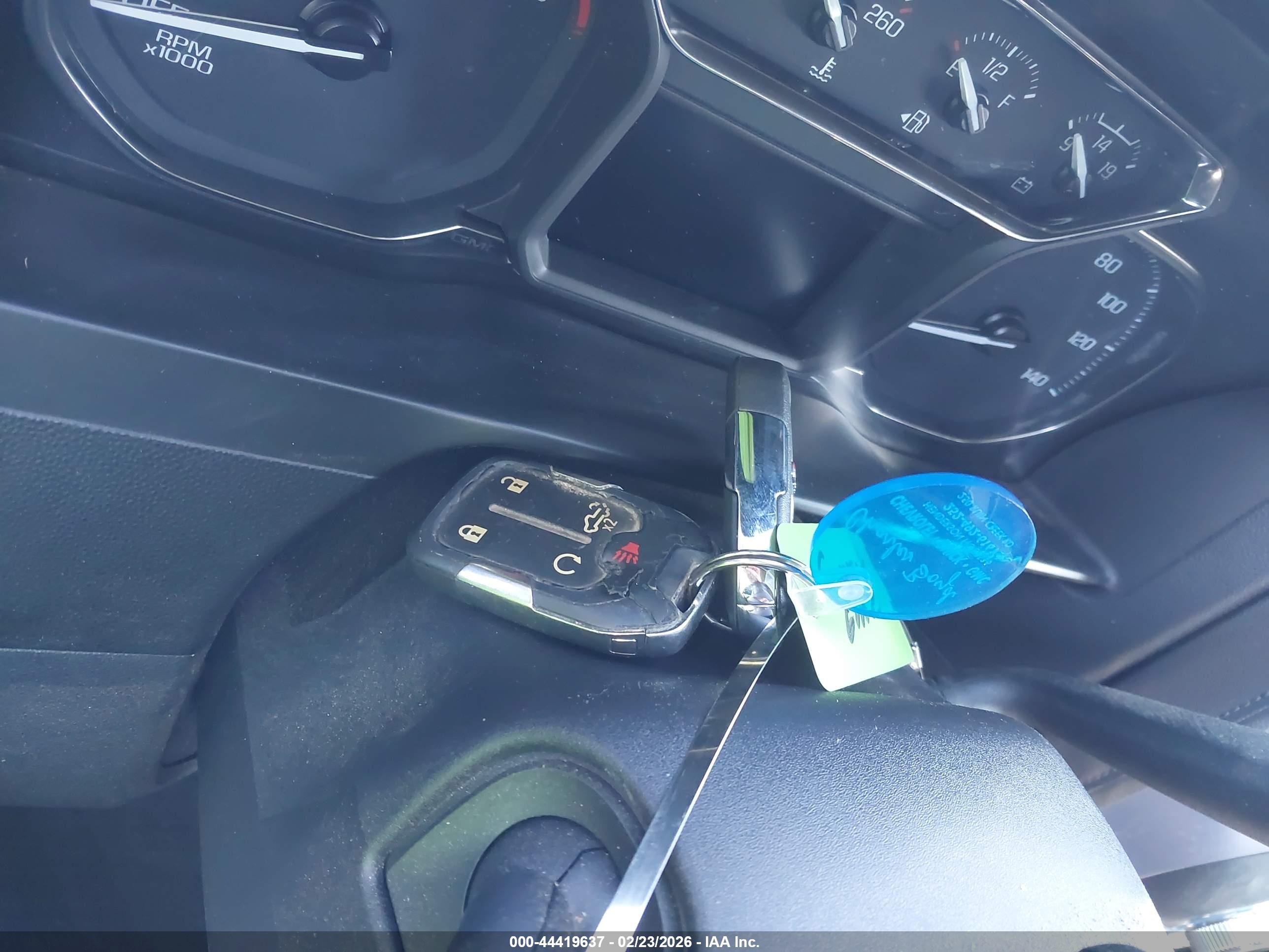 GMC SIERRA image 11