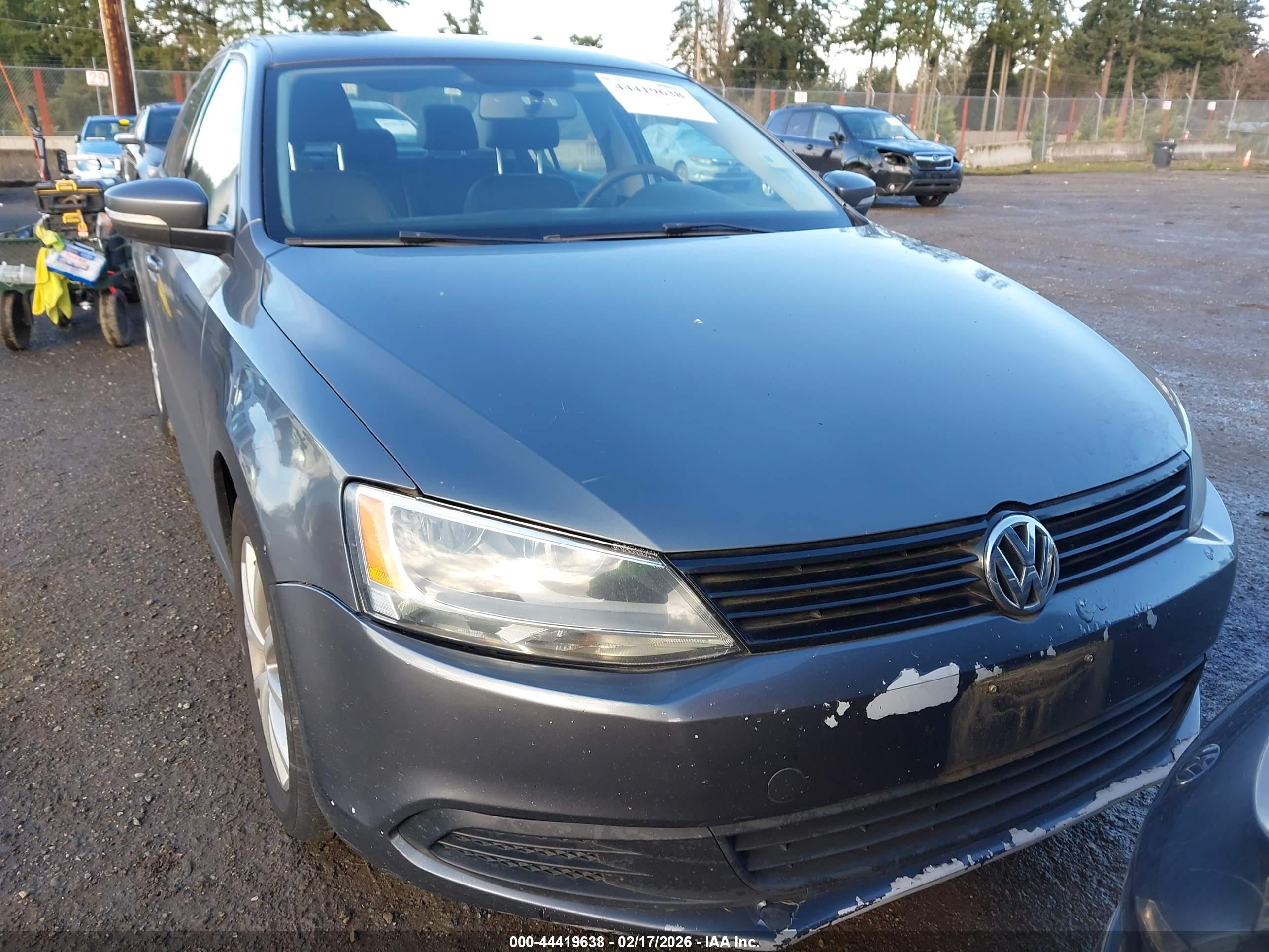 VOLKSWAGEN JETTA image 6