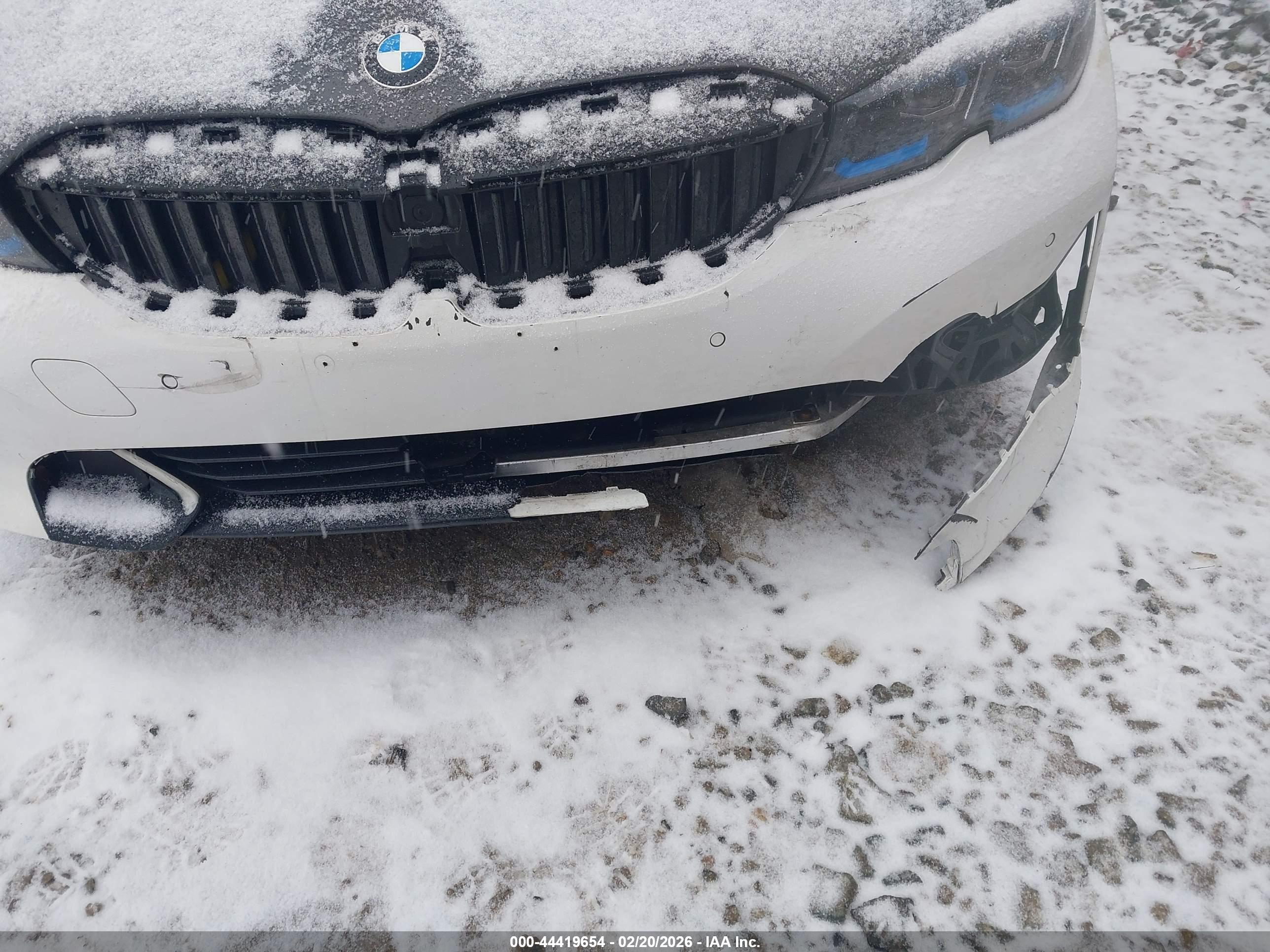 BMW 330I image 6