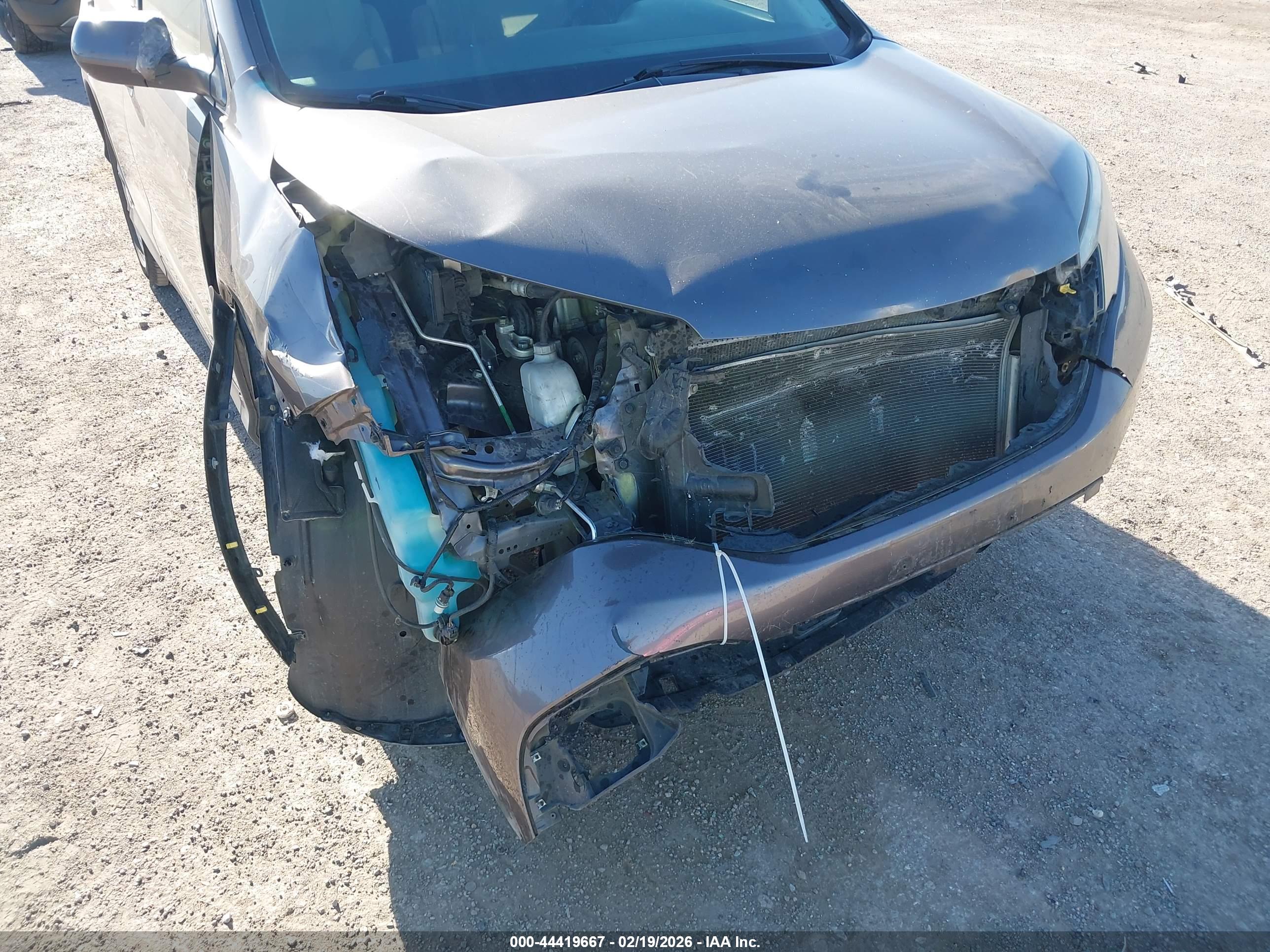 HONDA CR-V image 6