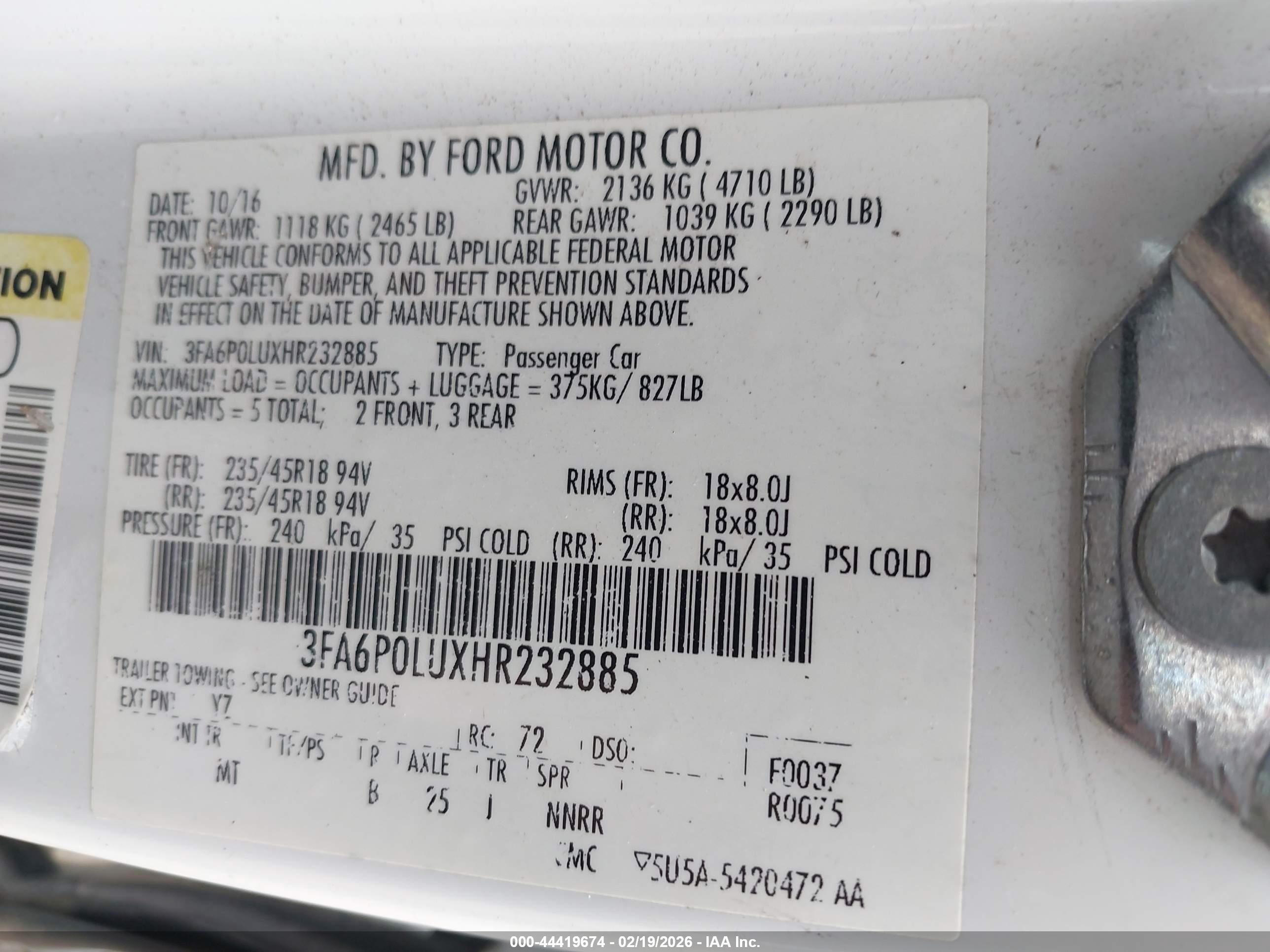 FORD FUSION image 9