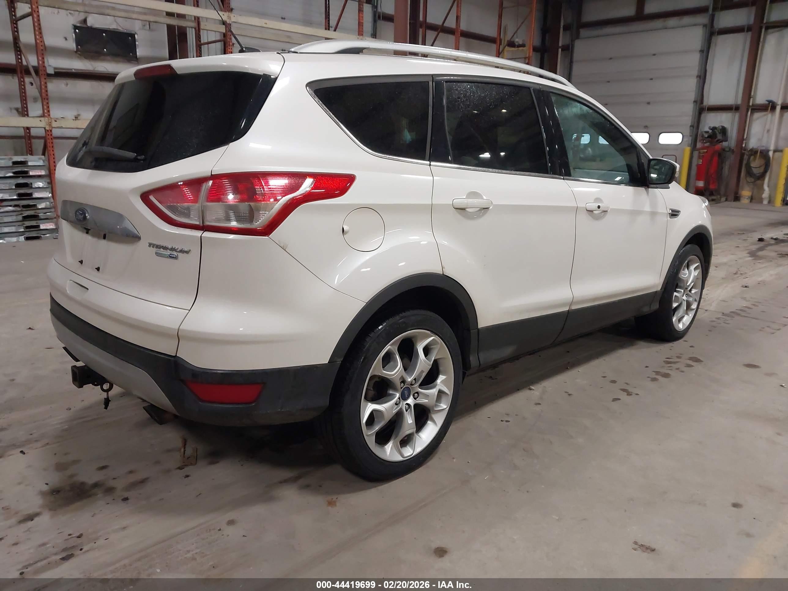 FORD ESCAPE image 4