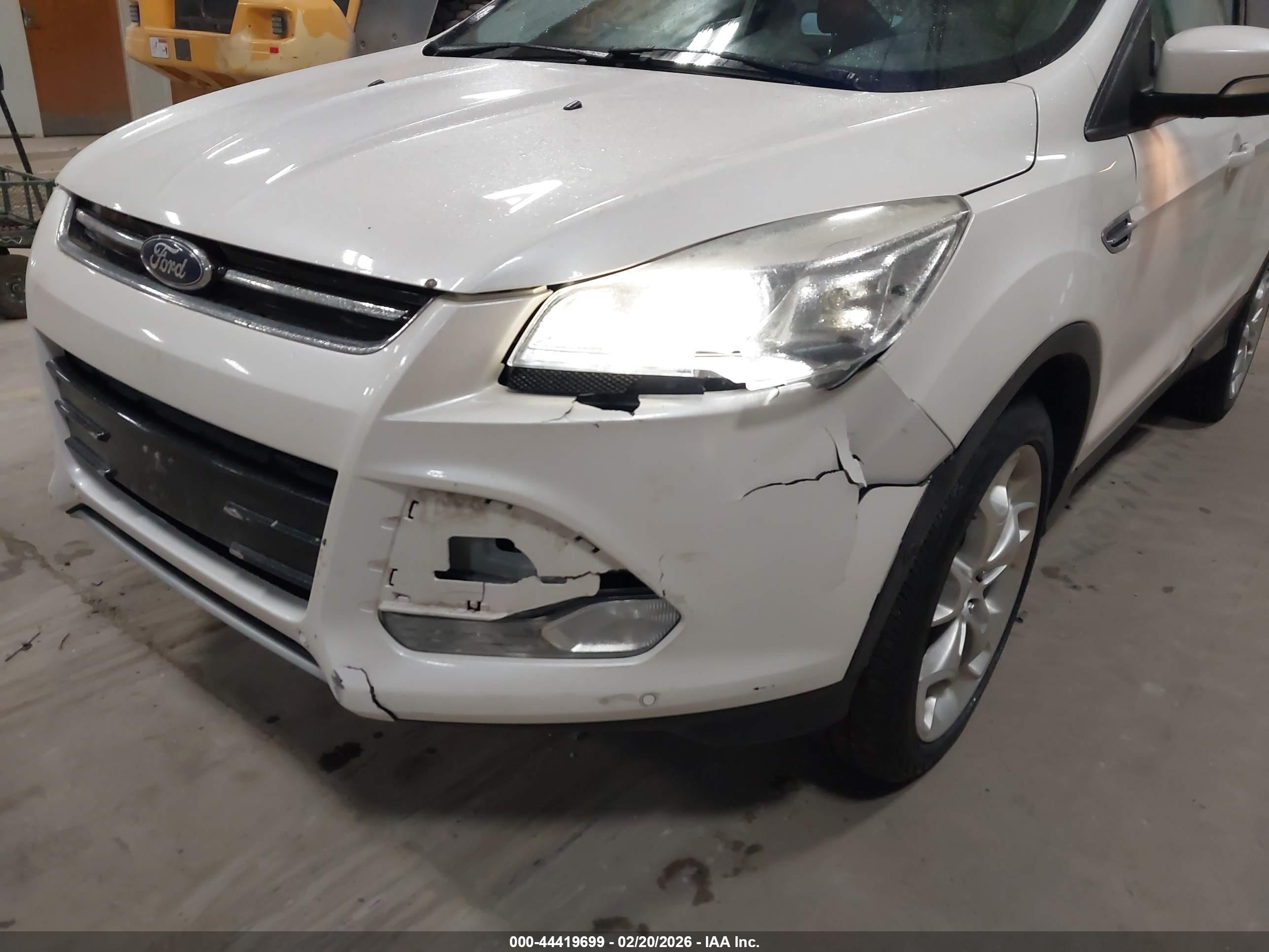 FORD ESCAPE image 6