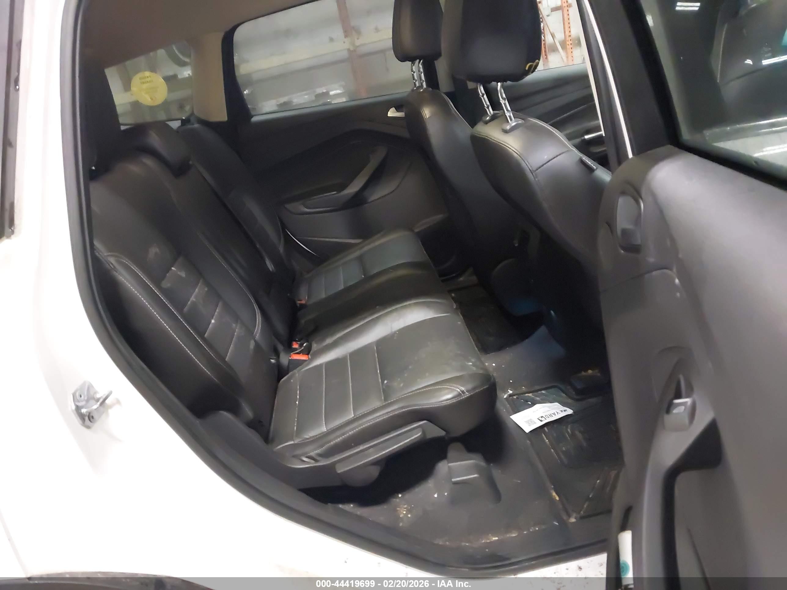 FORD ESCAPE image 8