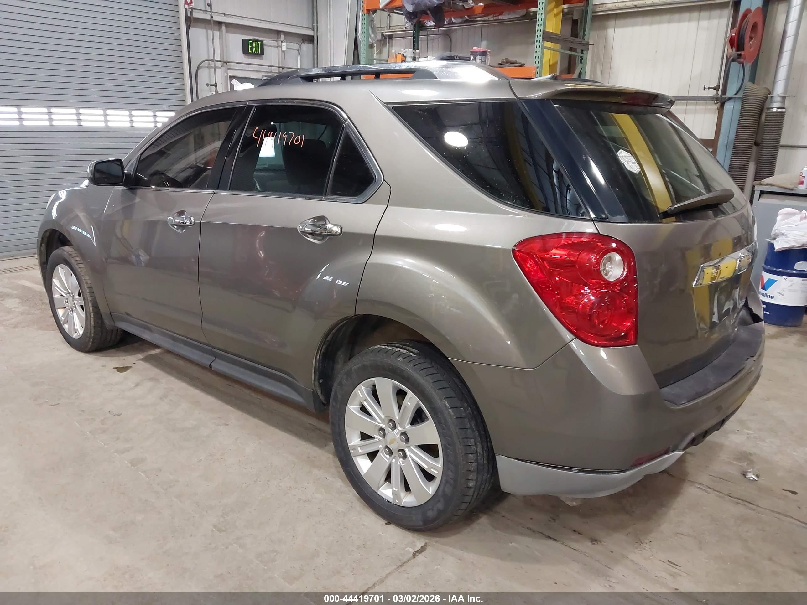 CHEVROLET EQUINOX image 3