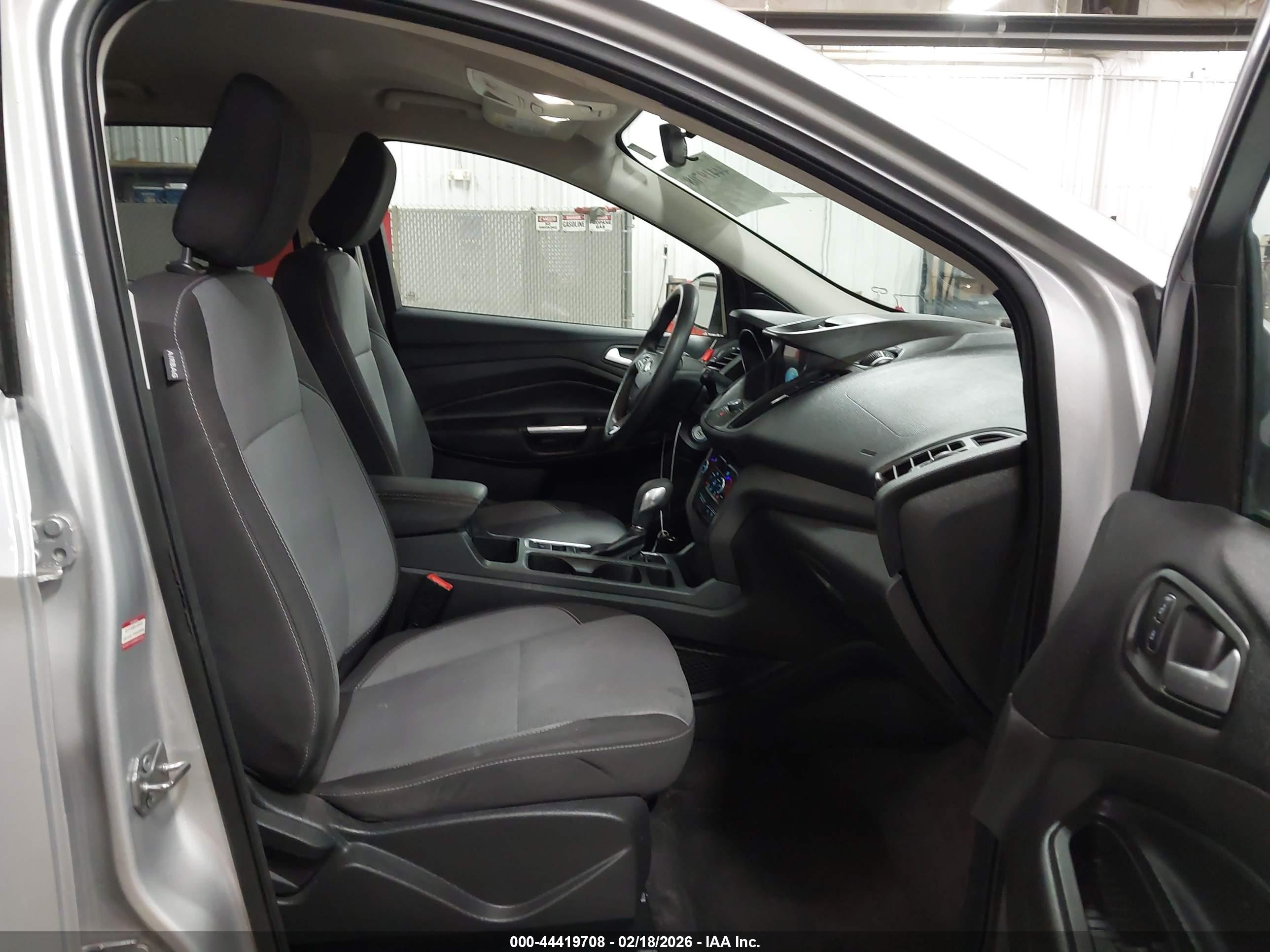 FORD ESCAPE image 5