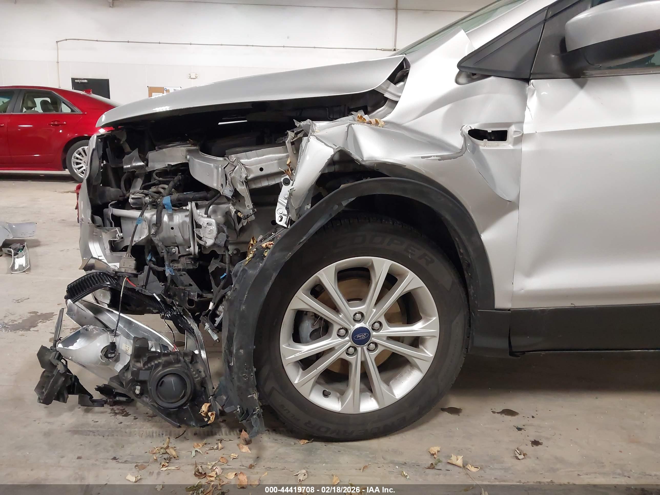 FORD ESCAPE image 6