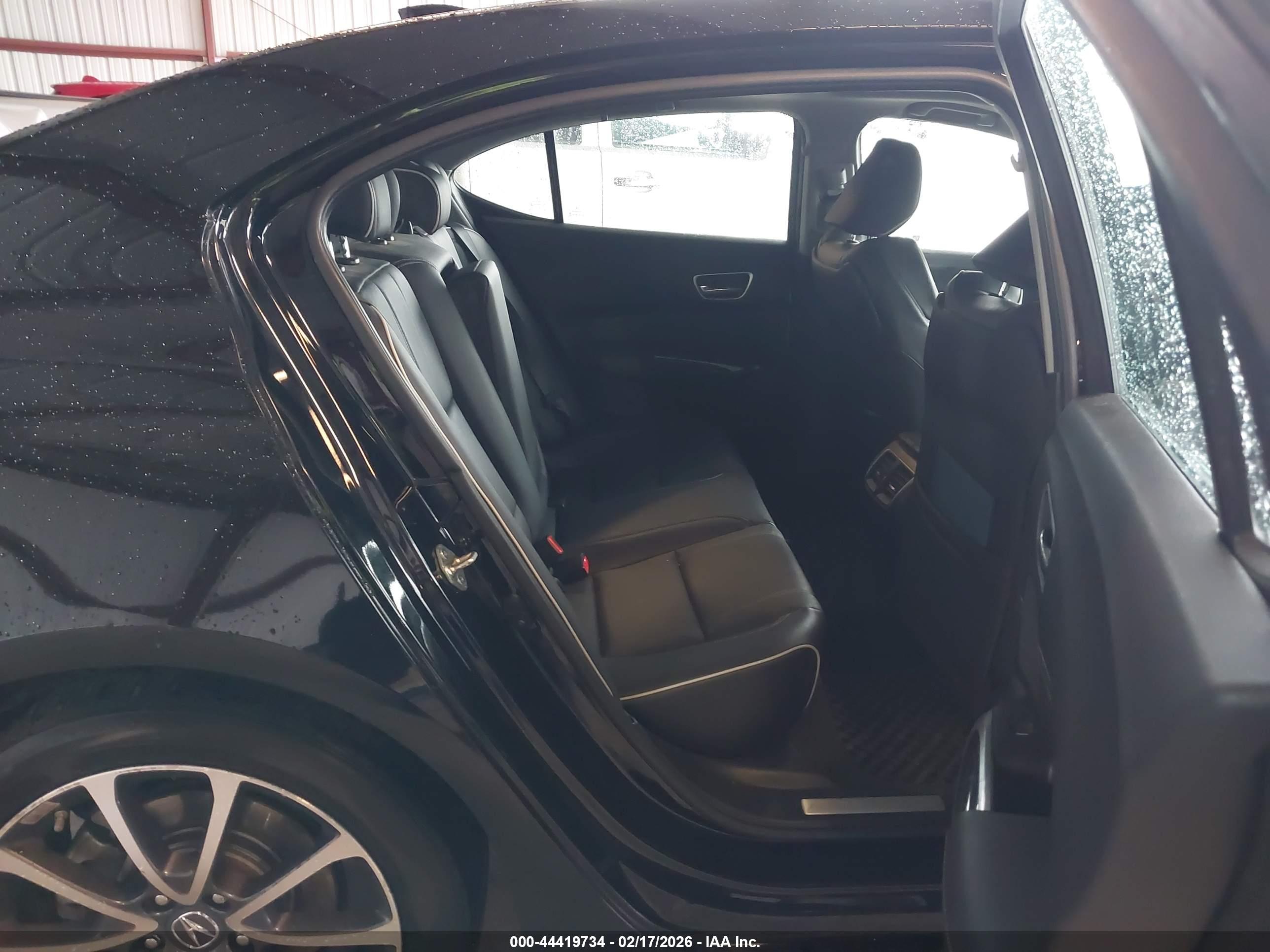 ACURA TLX image 8