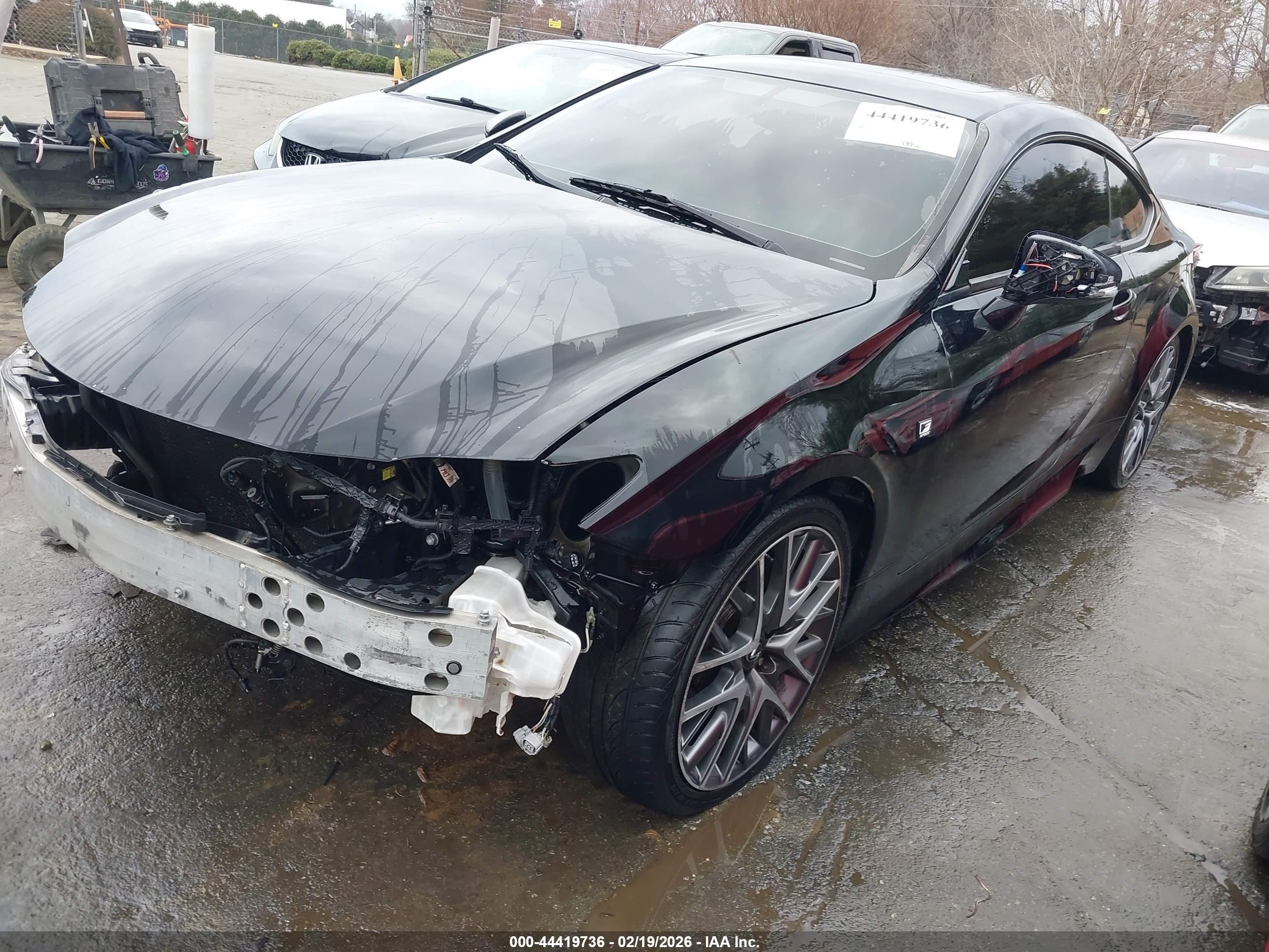 LEXUS RC image 2