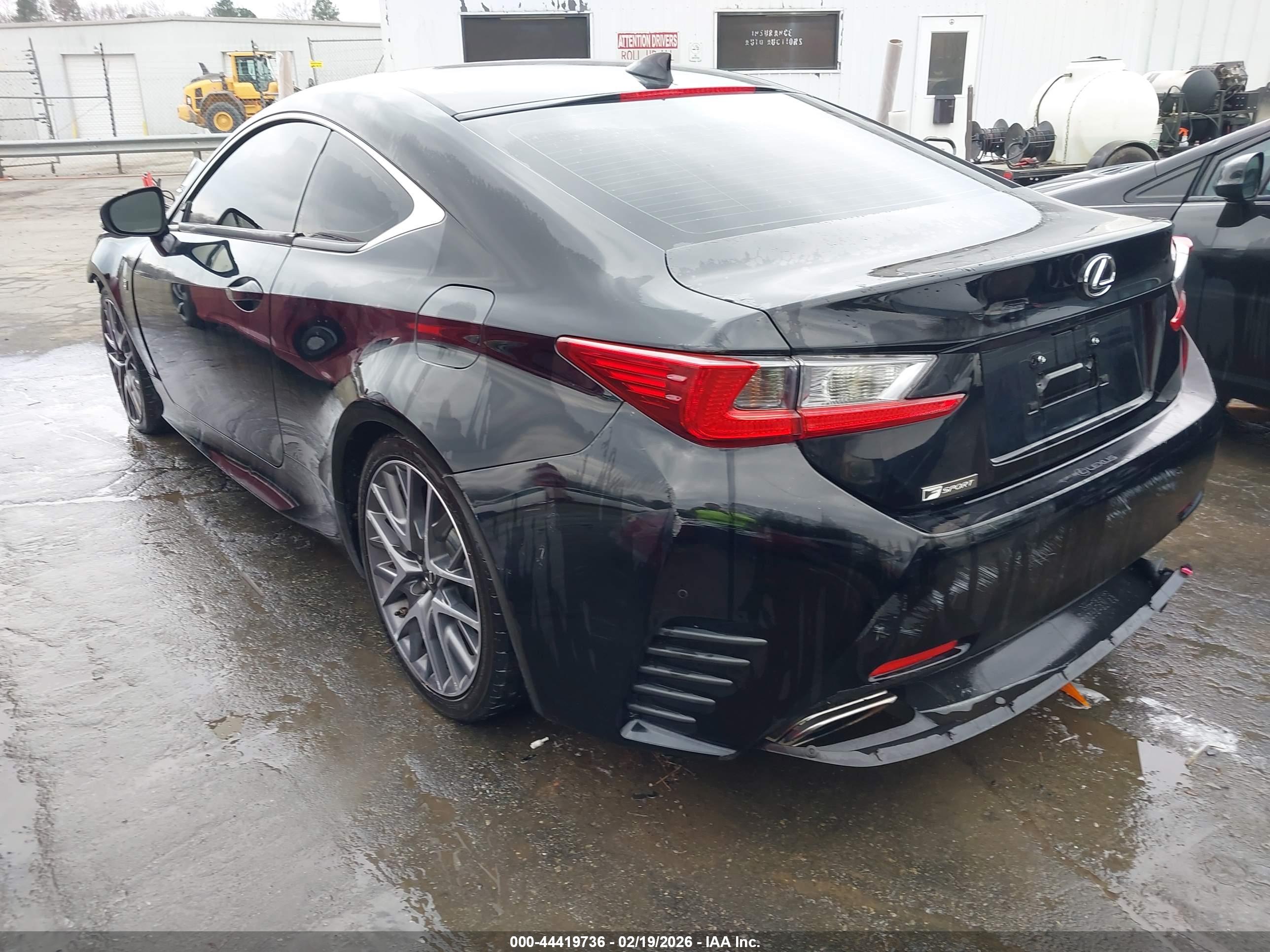 LEXUS RC image 3