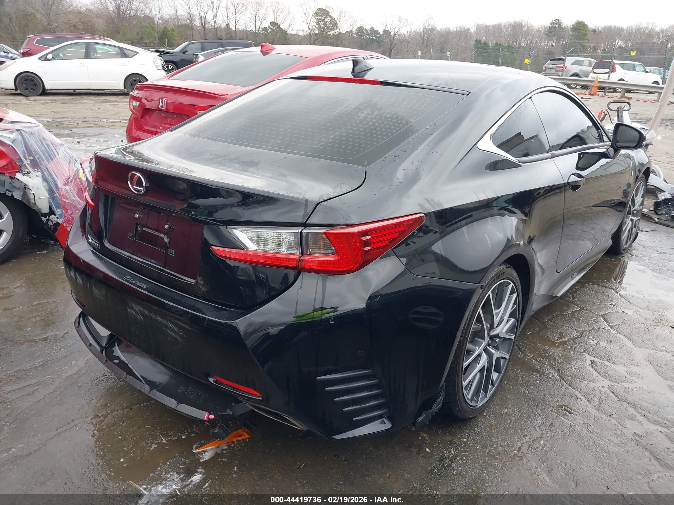 LEXUS RC image 4