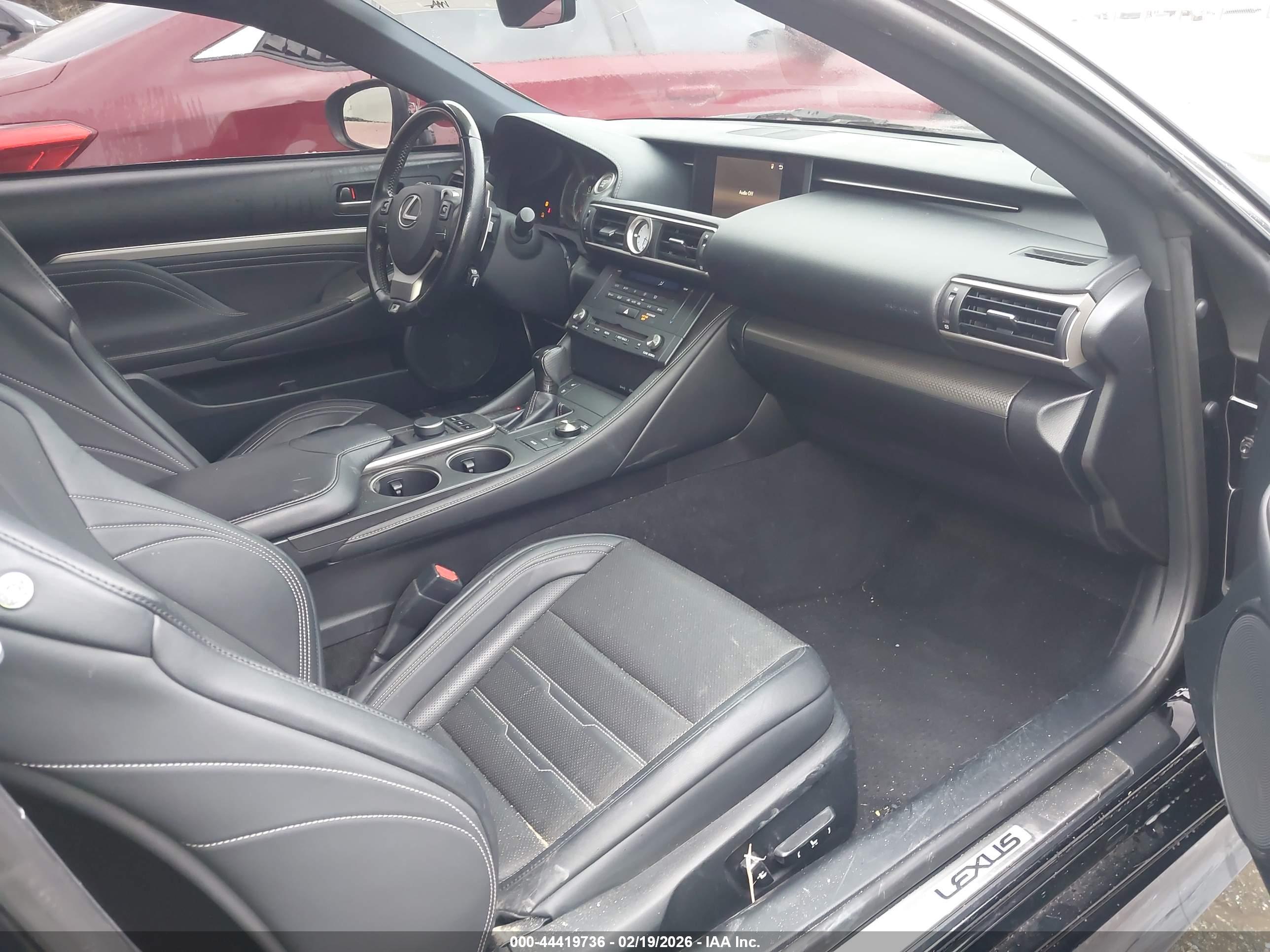 LEXUS RC image 5