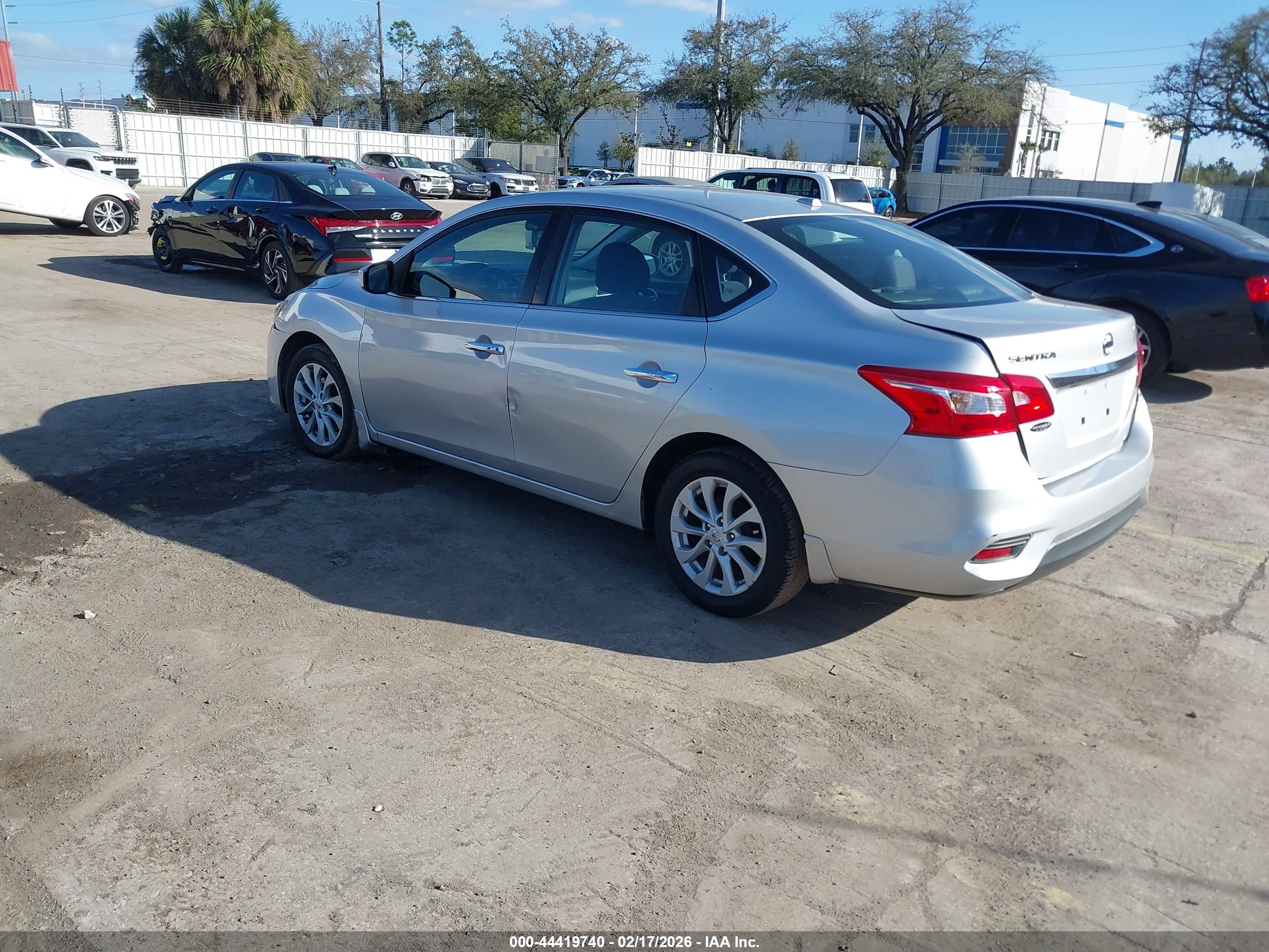 NISSAN SENTRA image 3