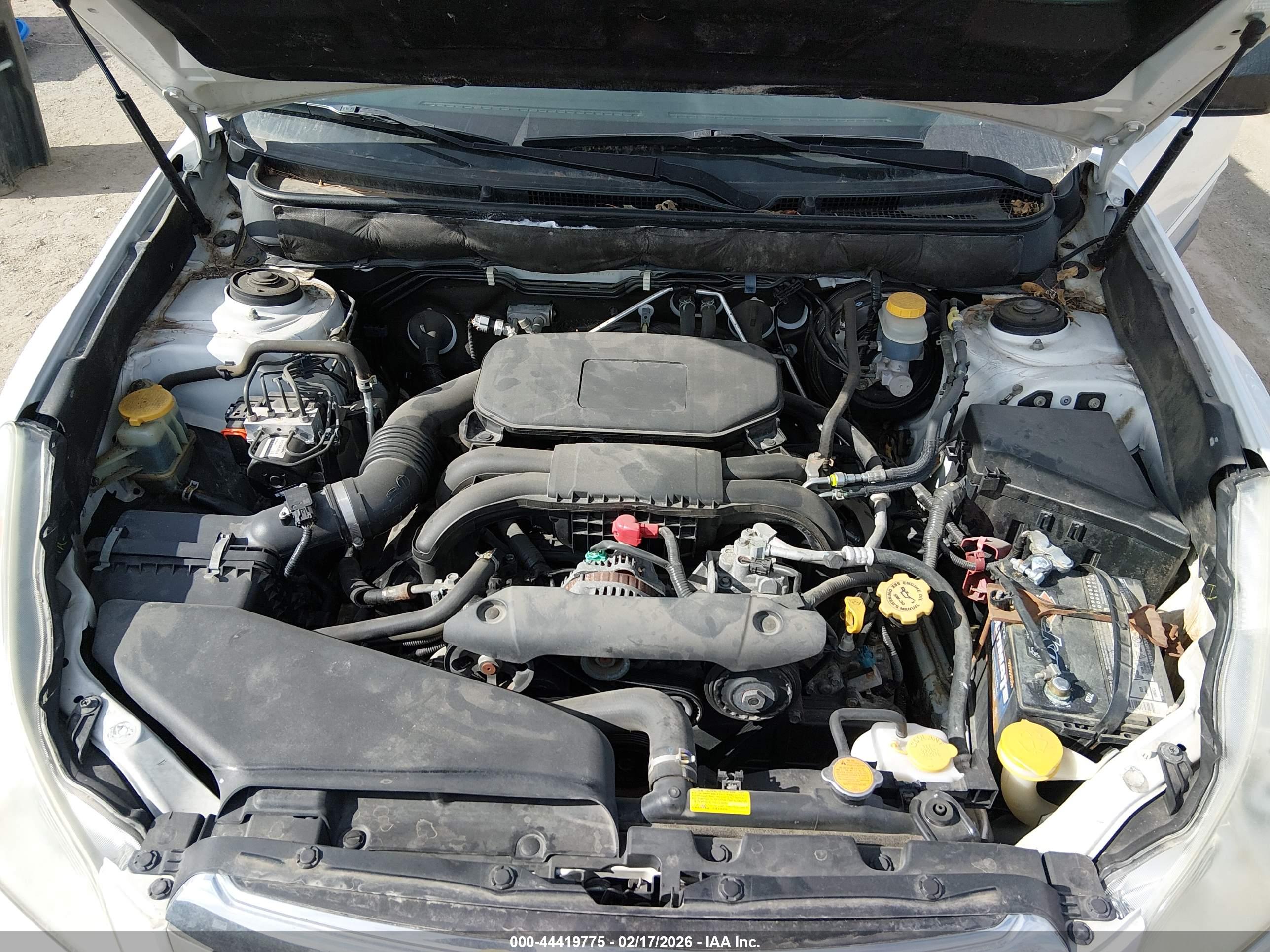 SUBARU OUTBACK image 10