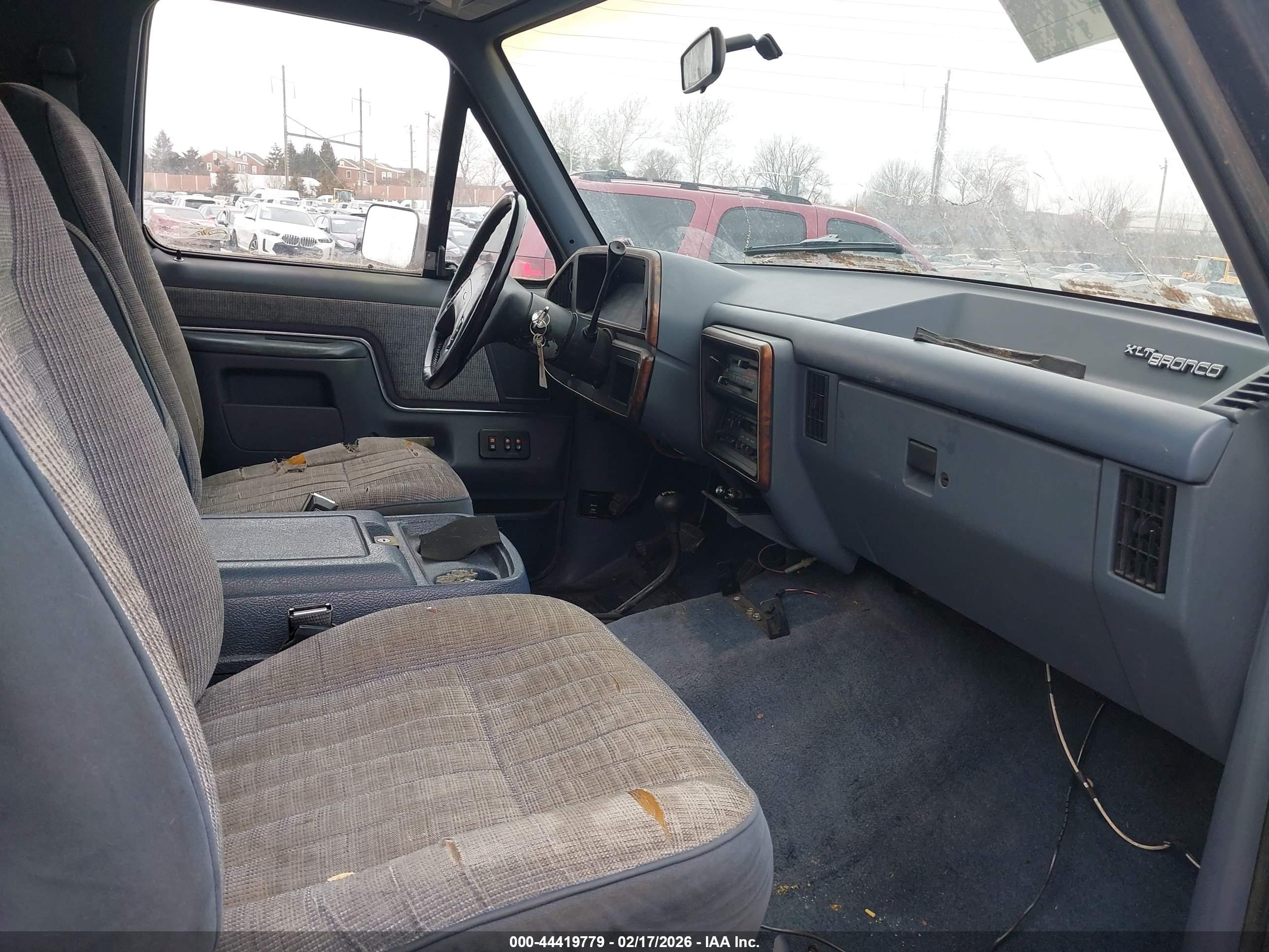 FORD BRONCO image 5