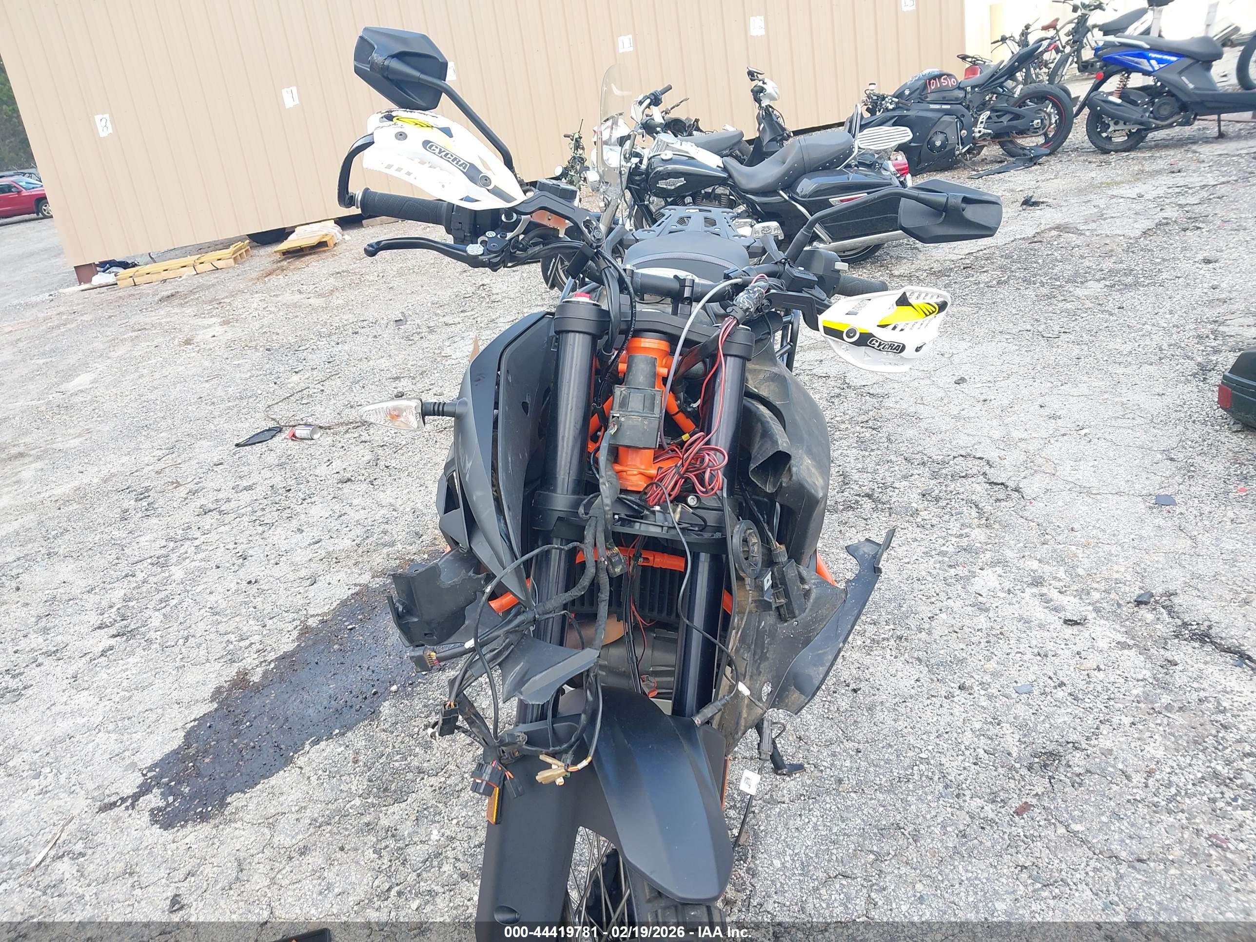 KTM 1290 image 5