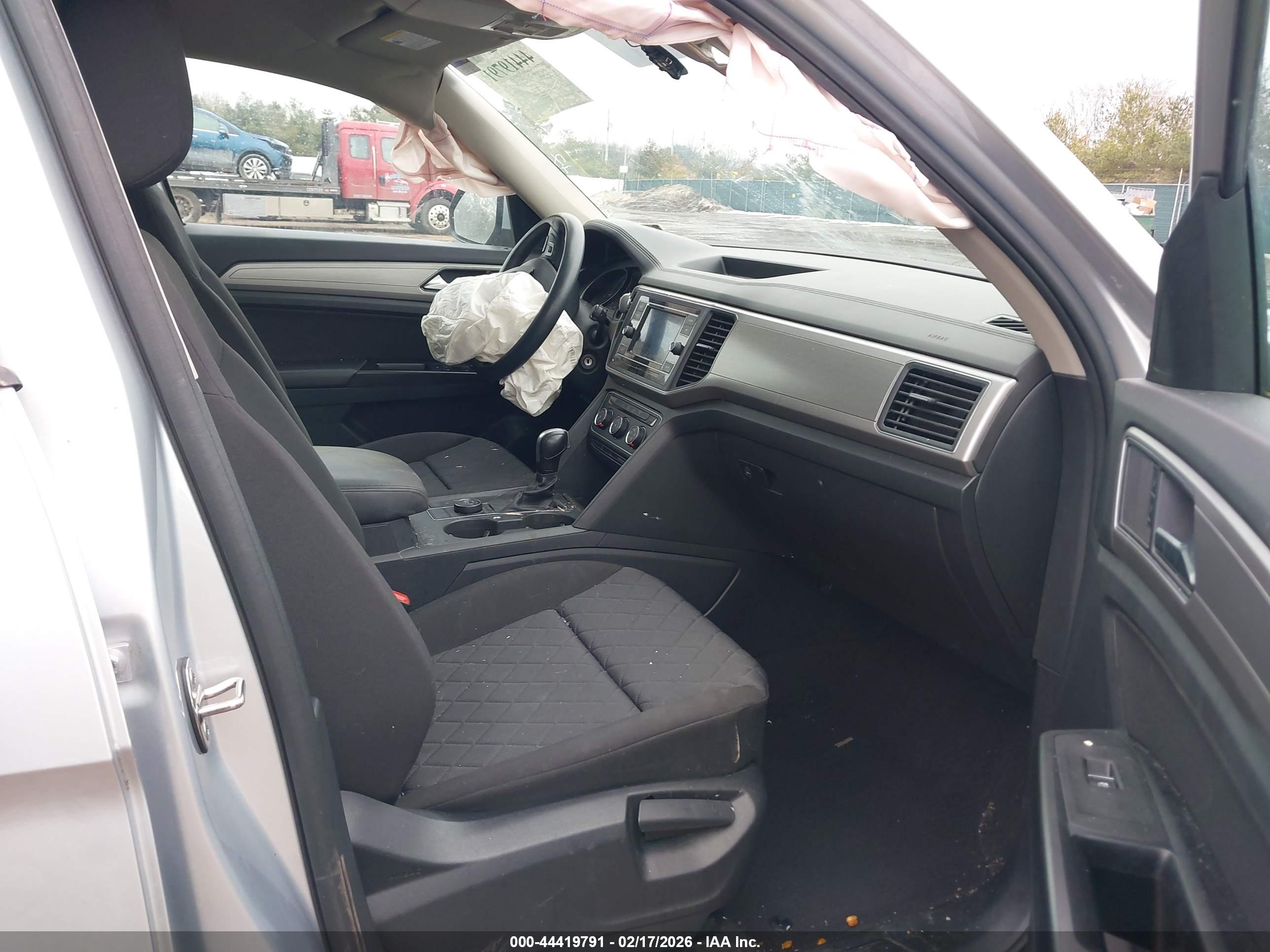 VOLKSWAGEN ATLAS image 5