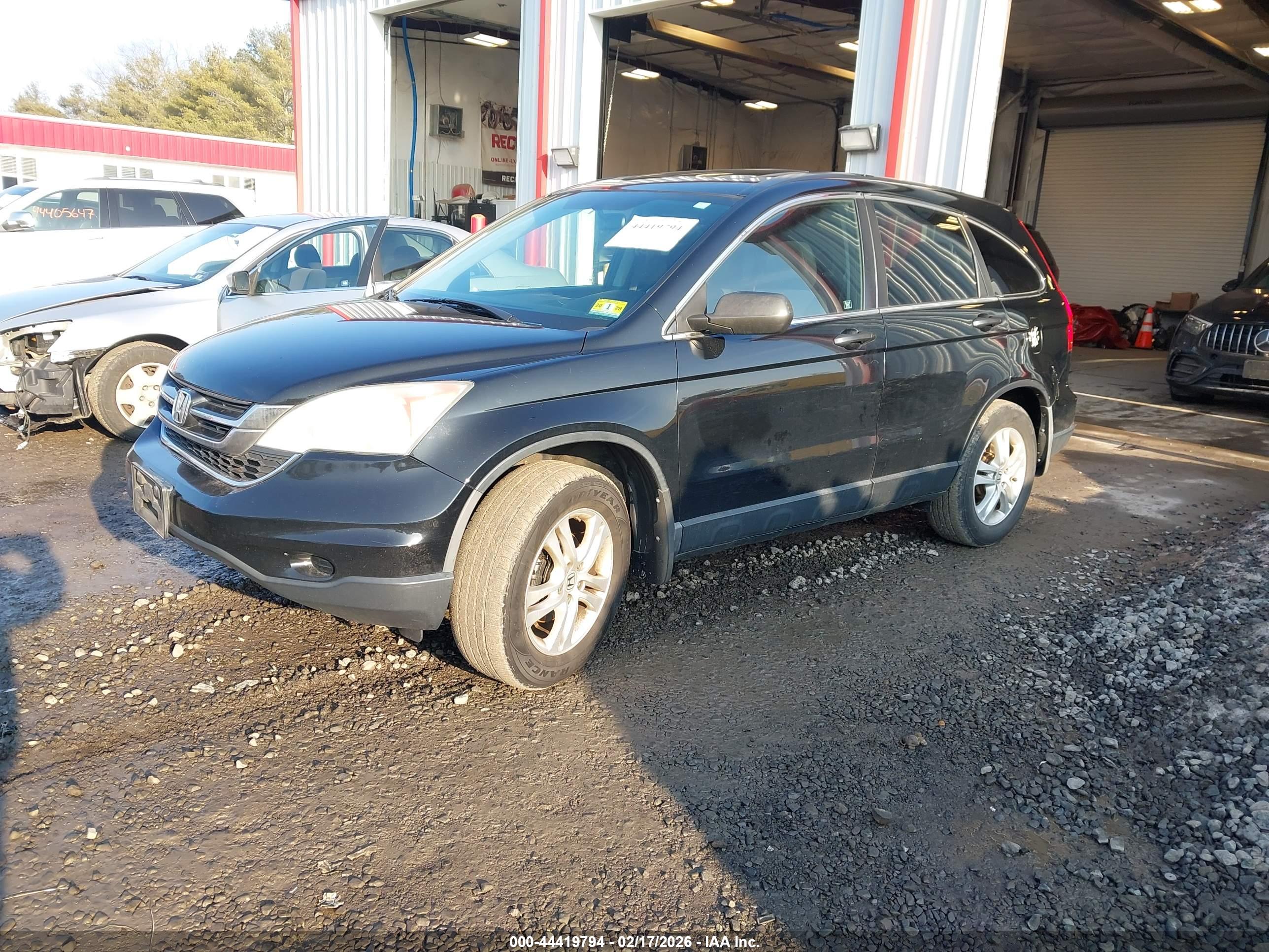 HONDA CR-V image 2