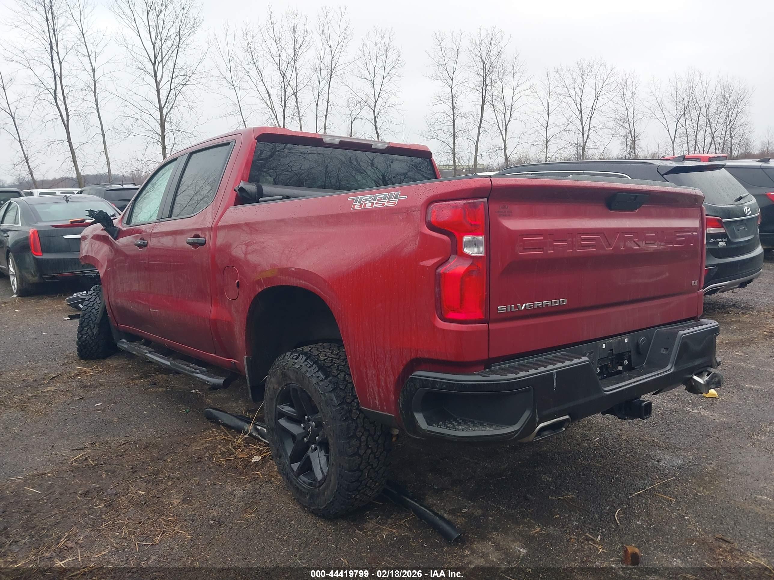 CHEVROLET SILVERADO image 3
