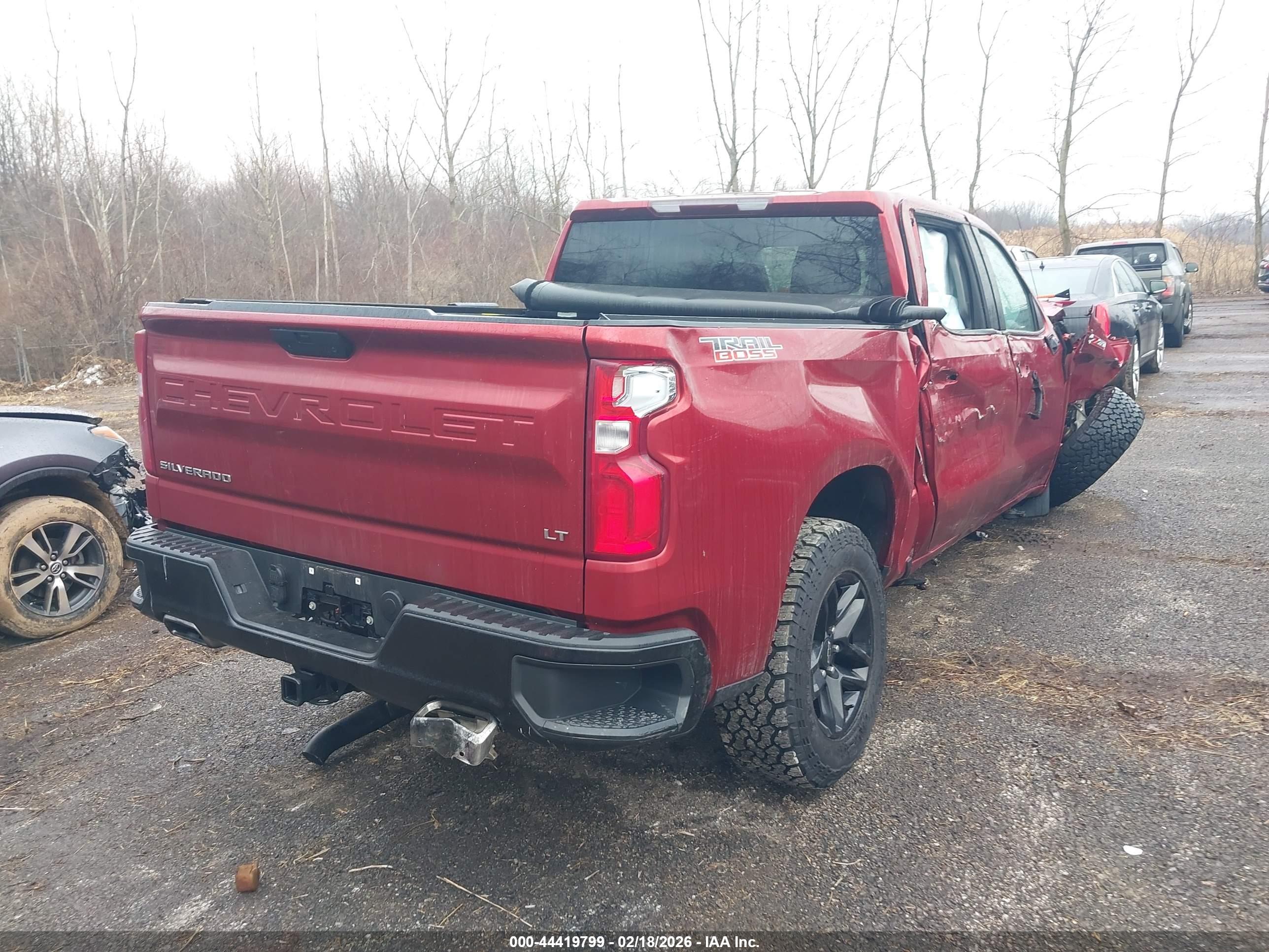 CHEVROLET SILVERADO image 4