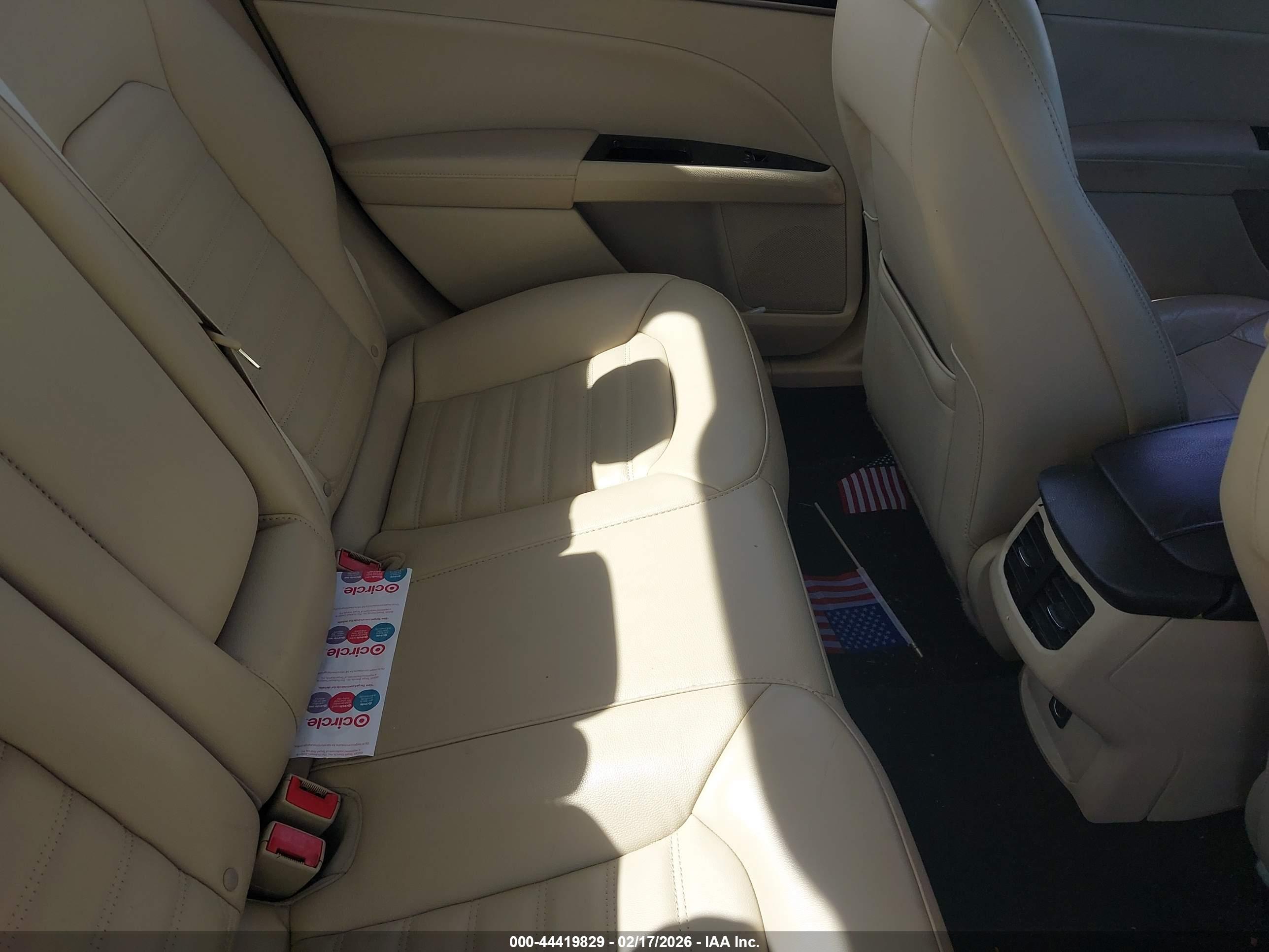 FORD FUSION image 8