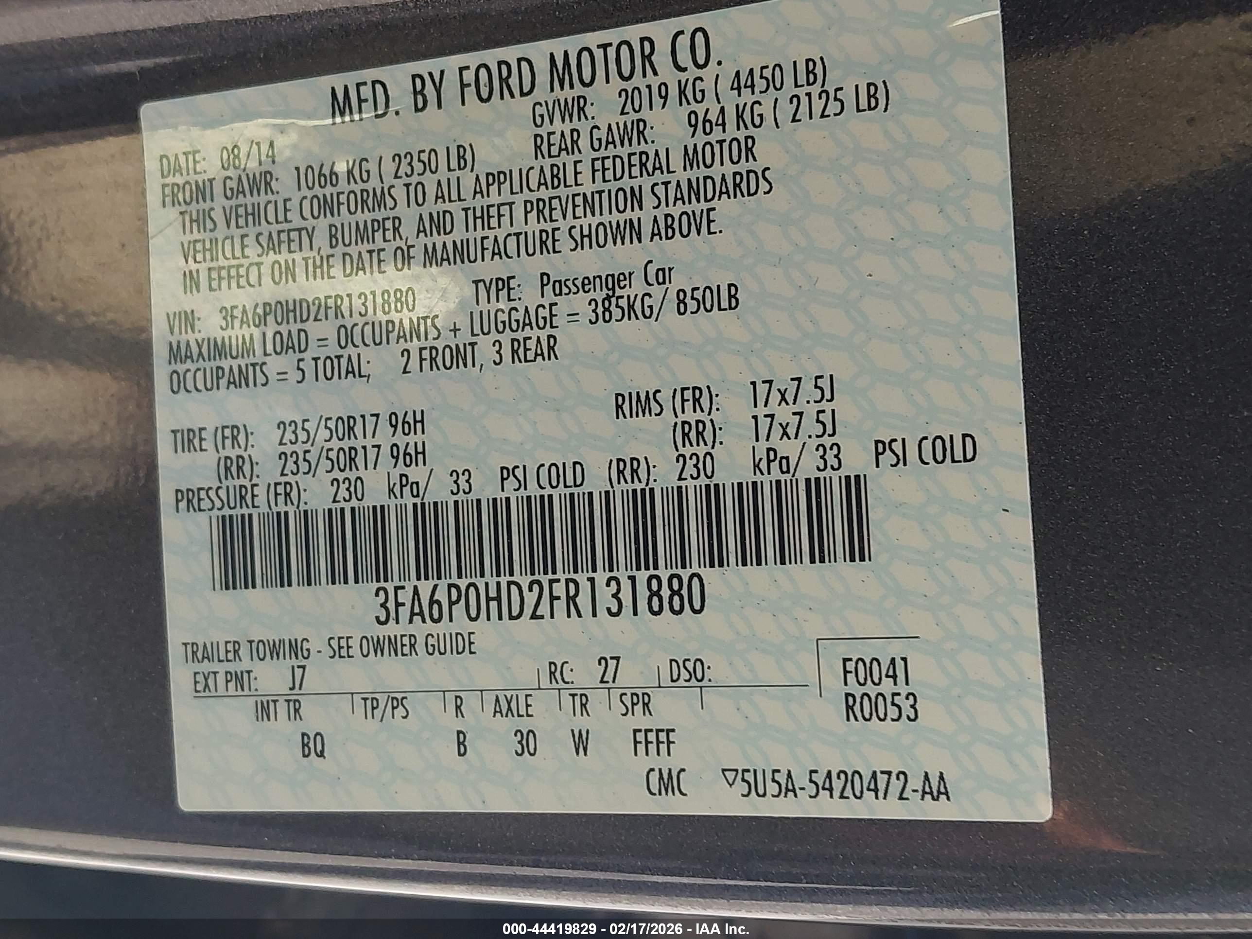 FORD FUSION image 9