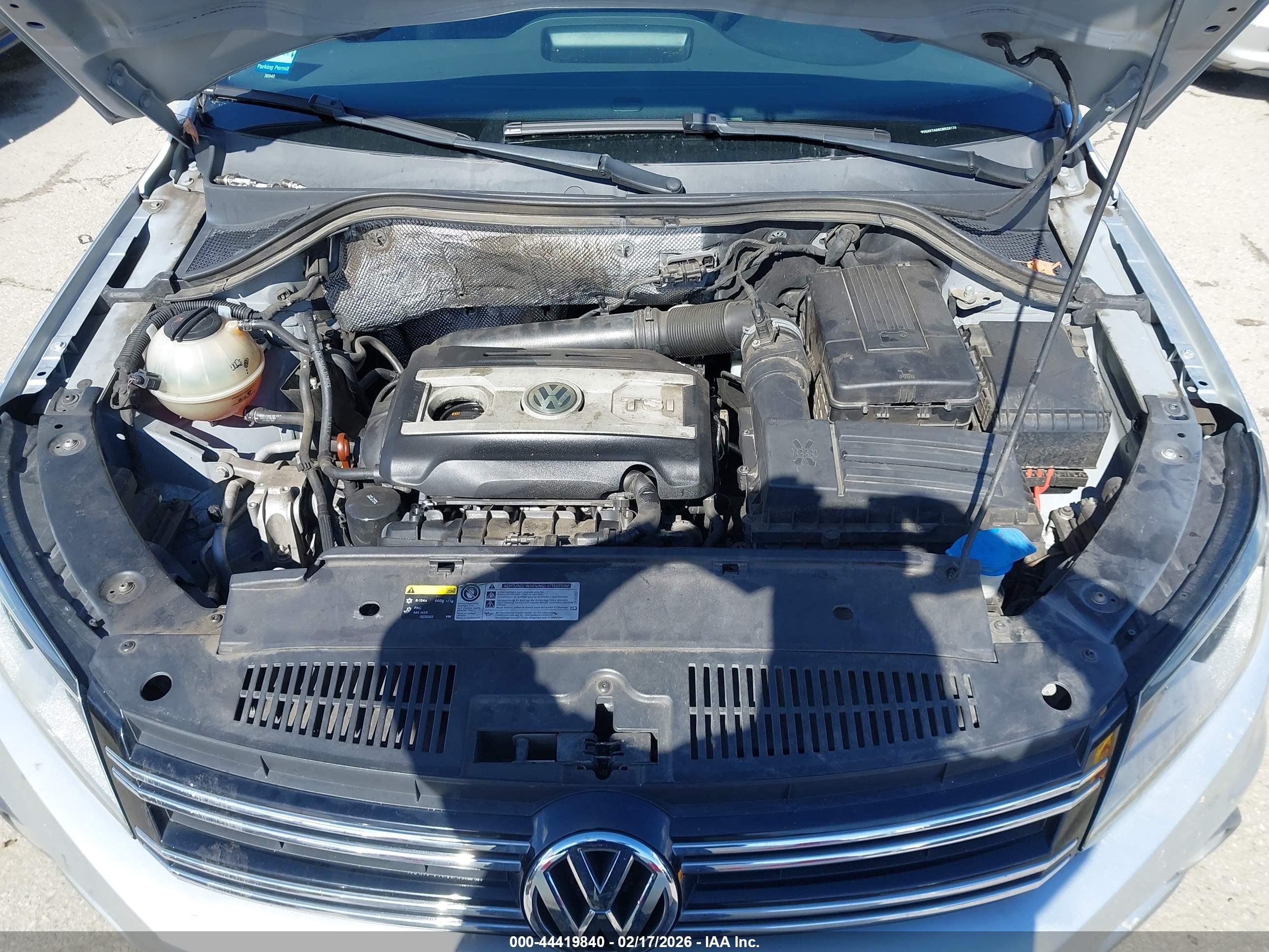 VOLKSWAGEN TIGUAN image 10